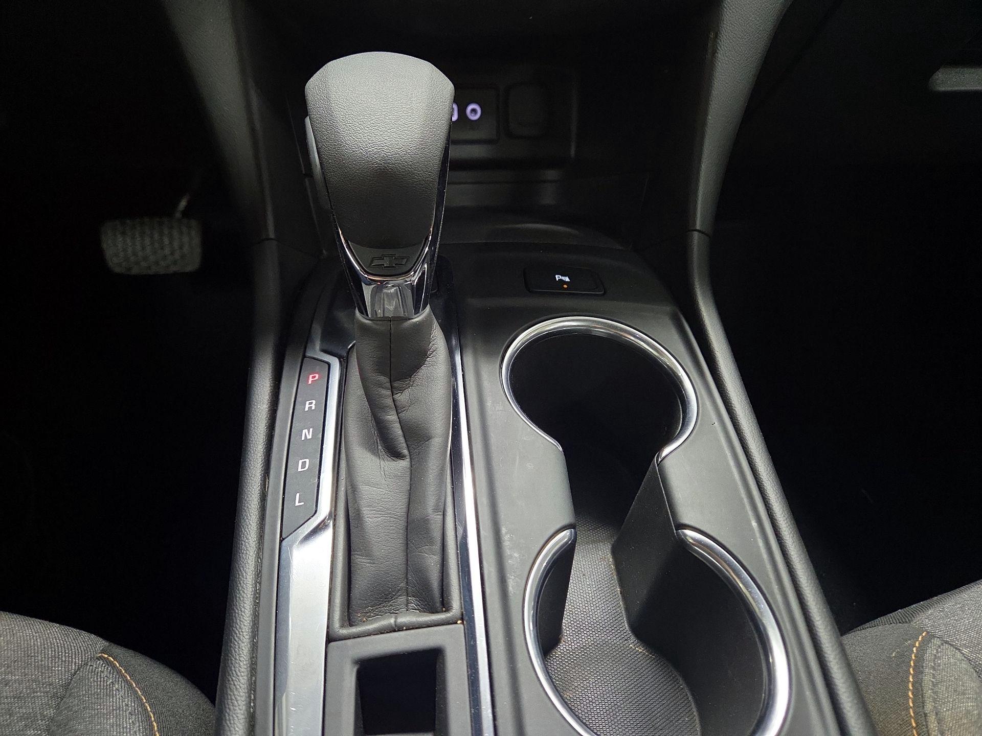 Thumbnail: 2022 Chevrolet Equinox - 15