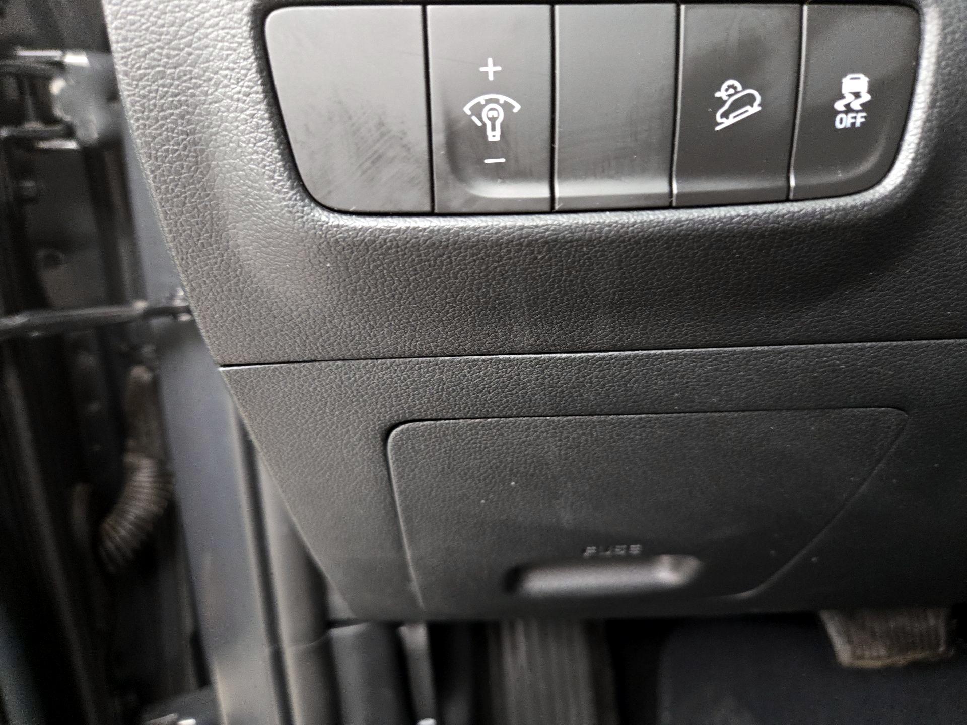 Thumbnail: 2023 Hyundai Kona - 13