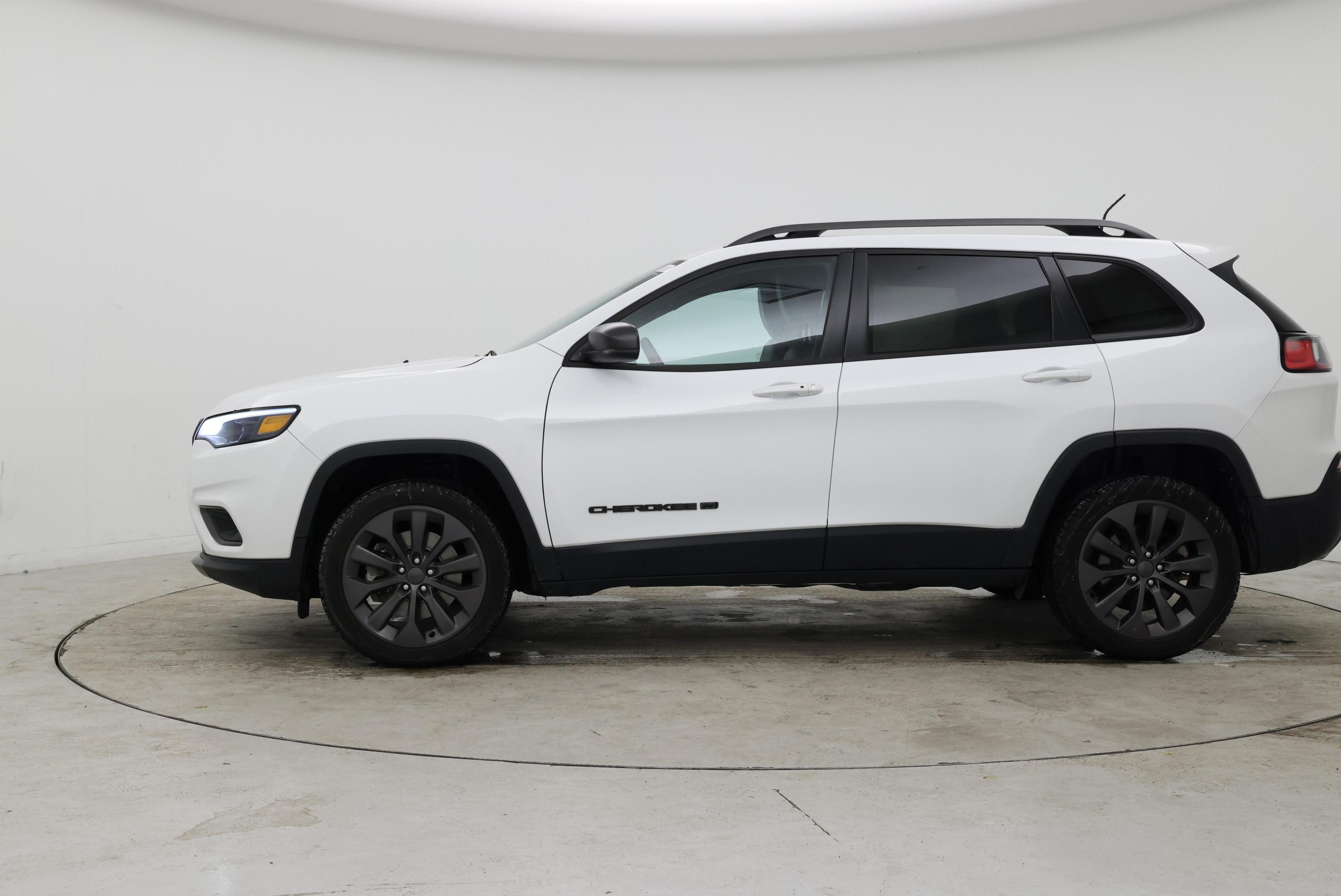 Thumbnail: 2021 Jeep Cherokee - 3