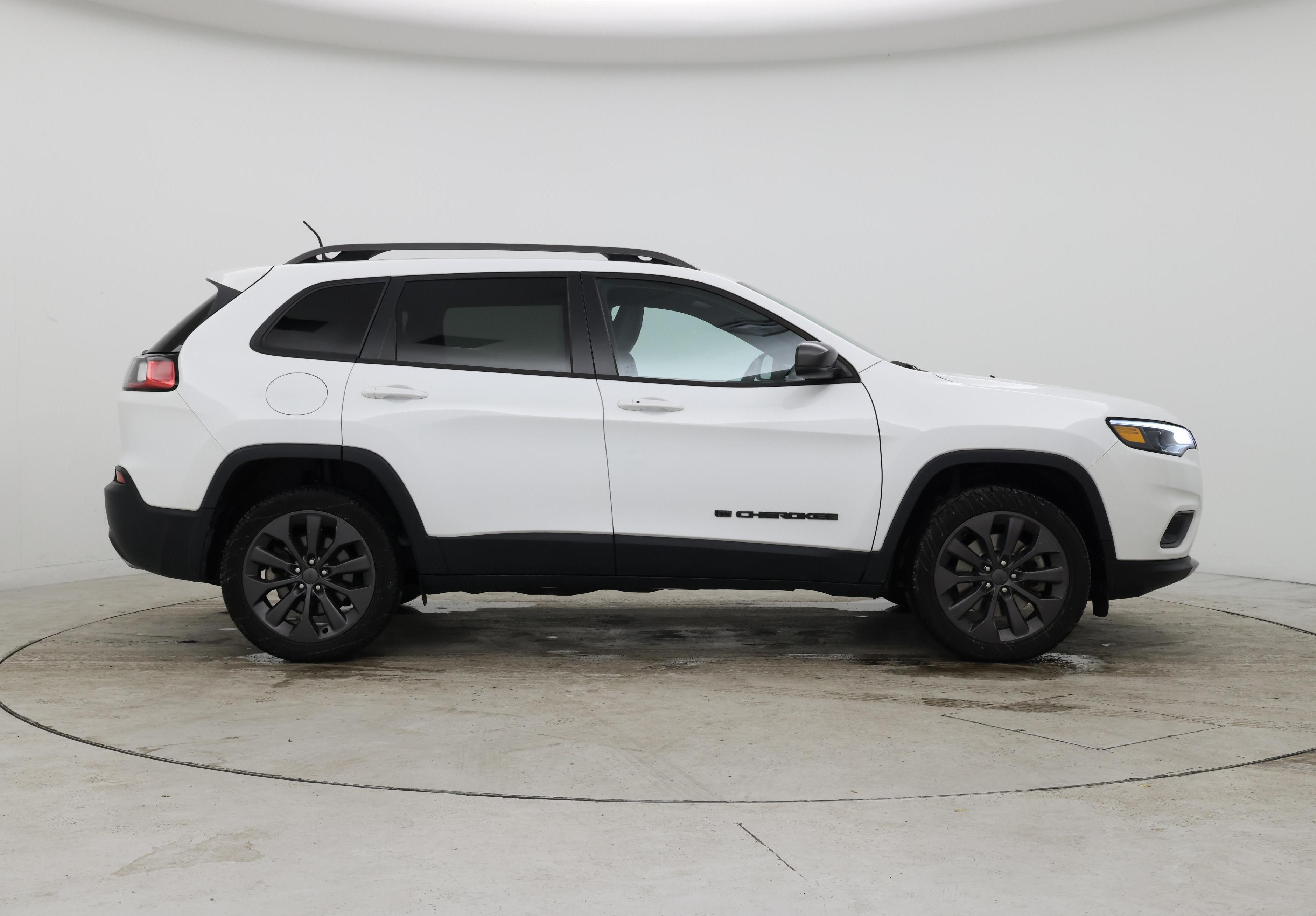 Thumbnail: 2021 Jeep Cherokee - 7