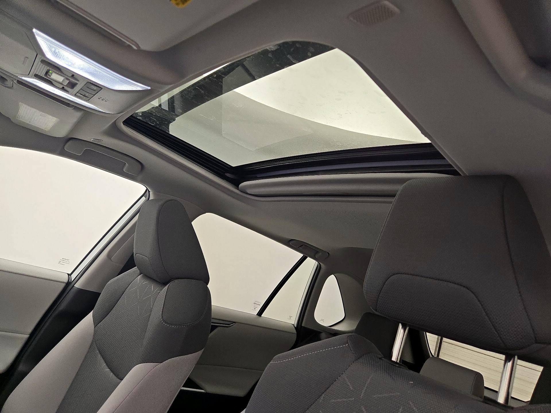 Thumbnail: 2024 Toyota RAV4 - 19