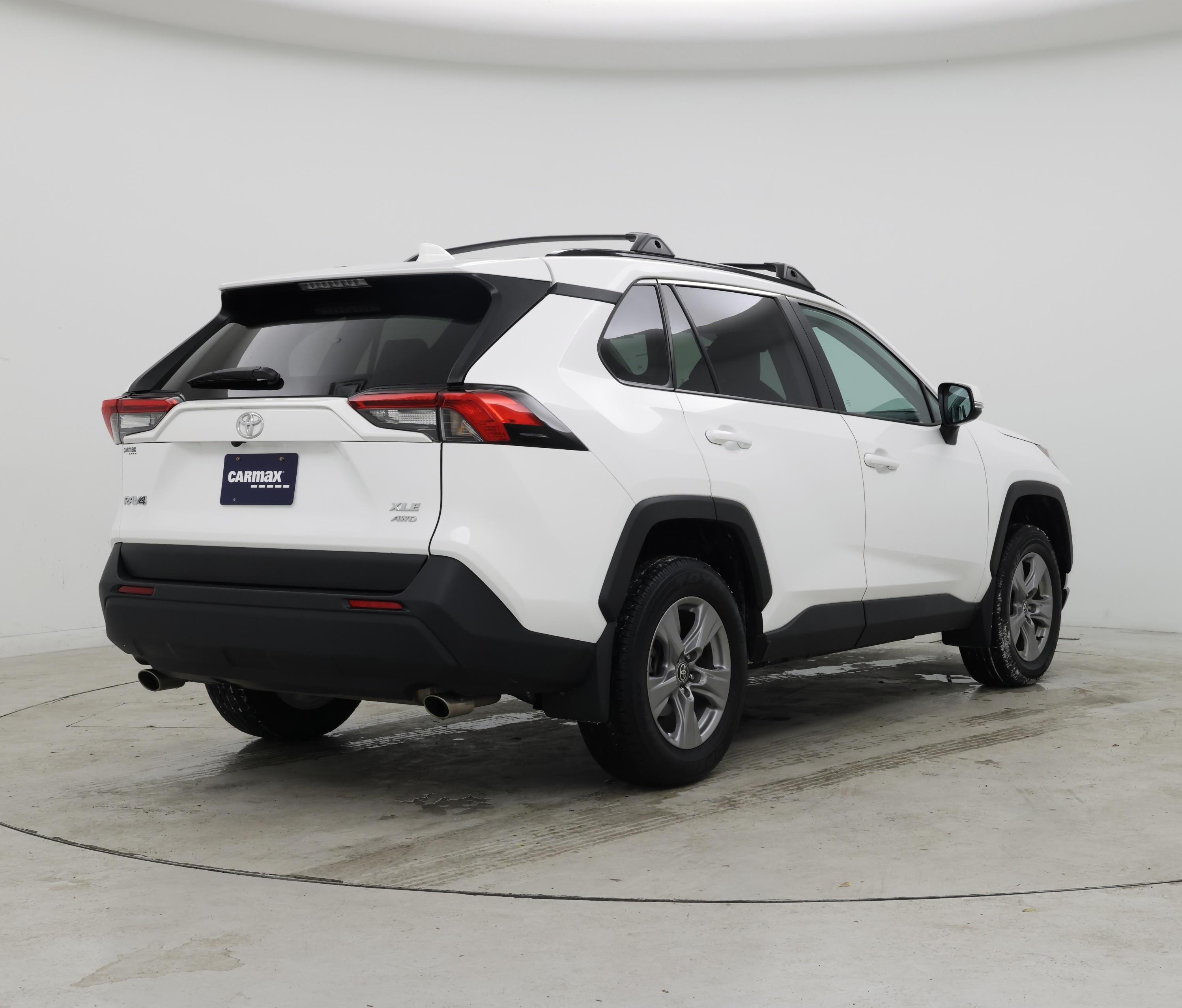 Thumbnail: 2024 Toyota RAV4 - 8