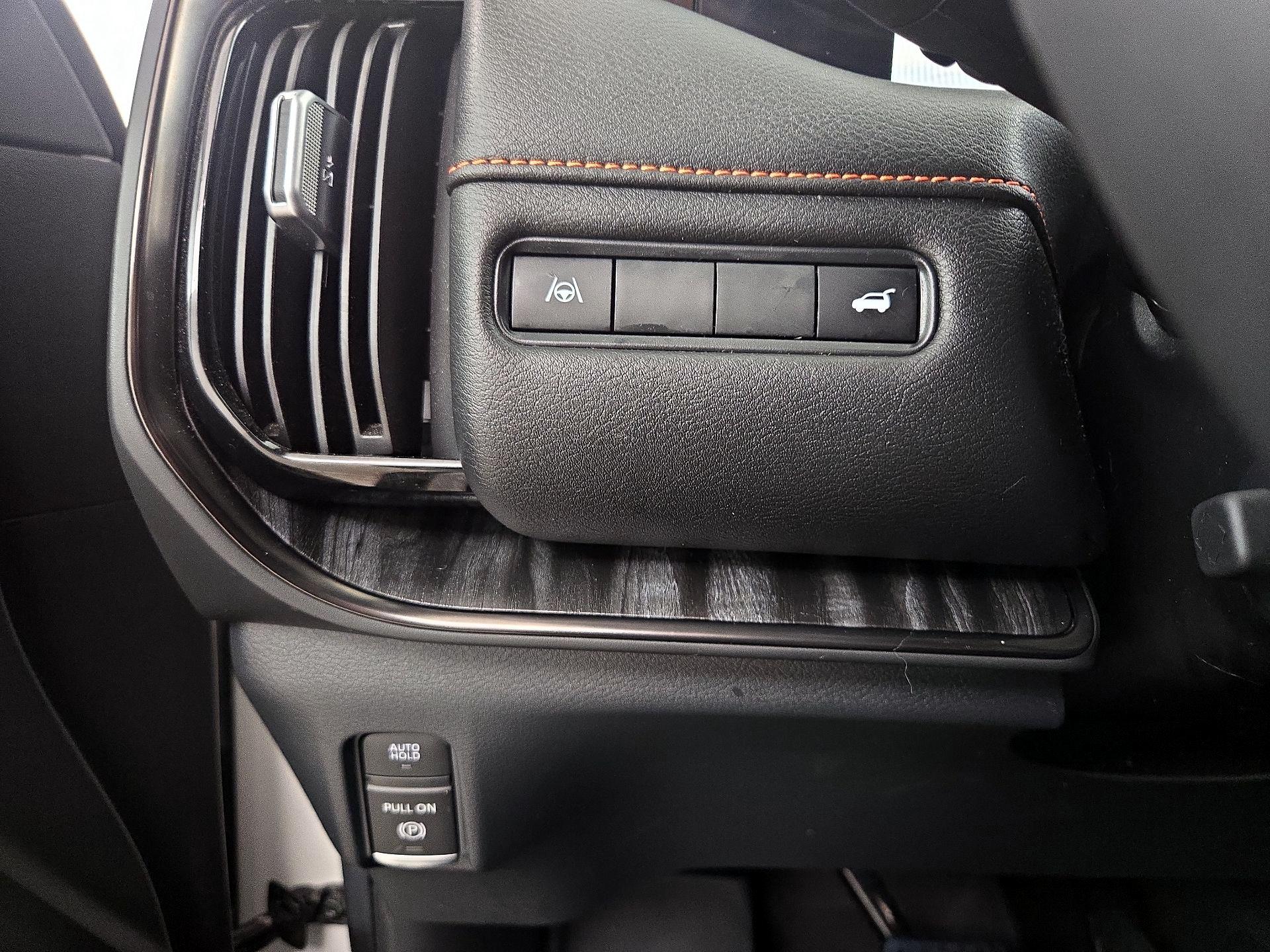 Thumbnail: 2025 Nissan Armada - 13