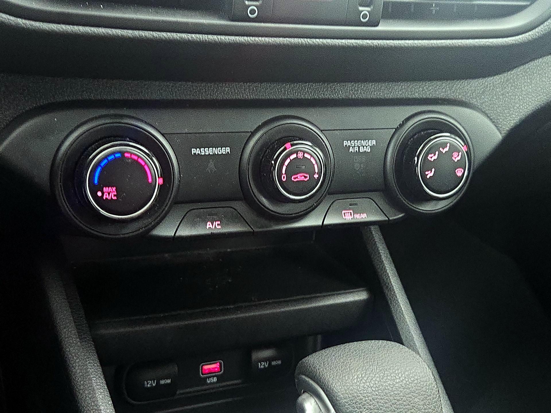 Thumbnail: 2023 Kia Forte - 16