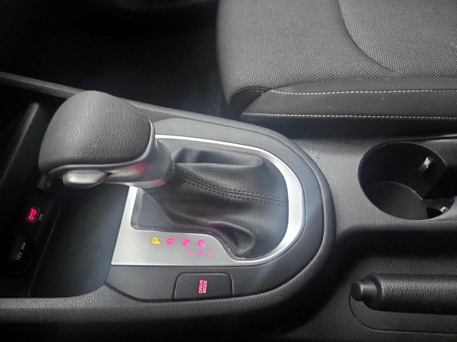 Thumbnail: 2023 Kia Forte - 17