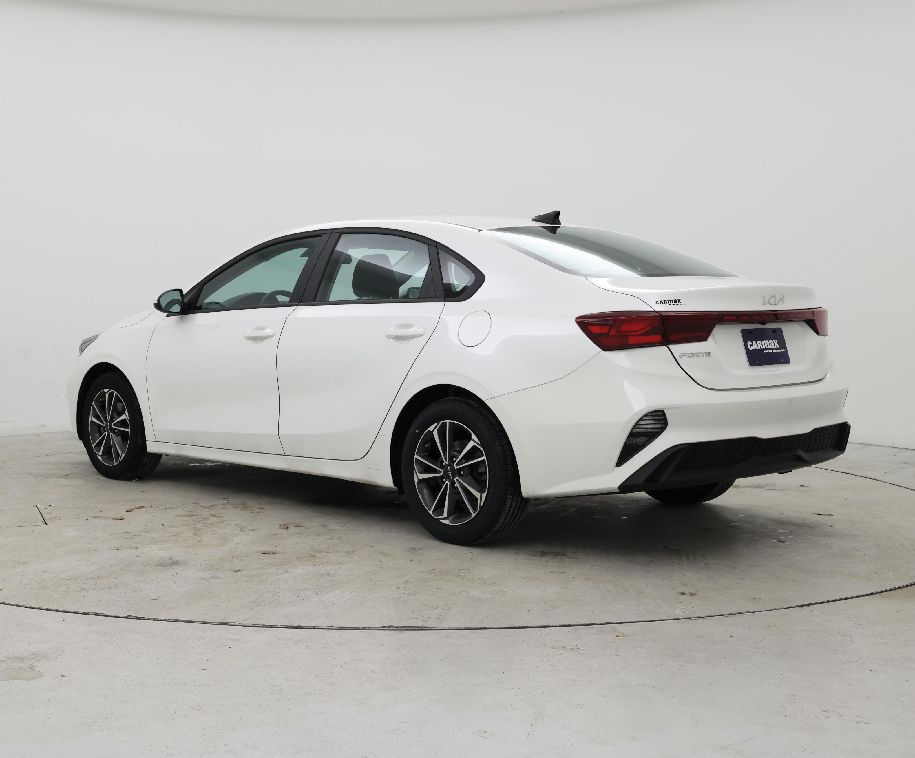 Thumbnail: 2023 Kia Forte - 2