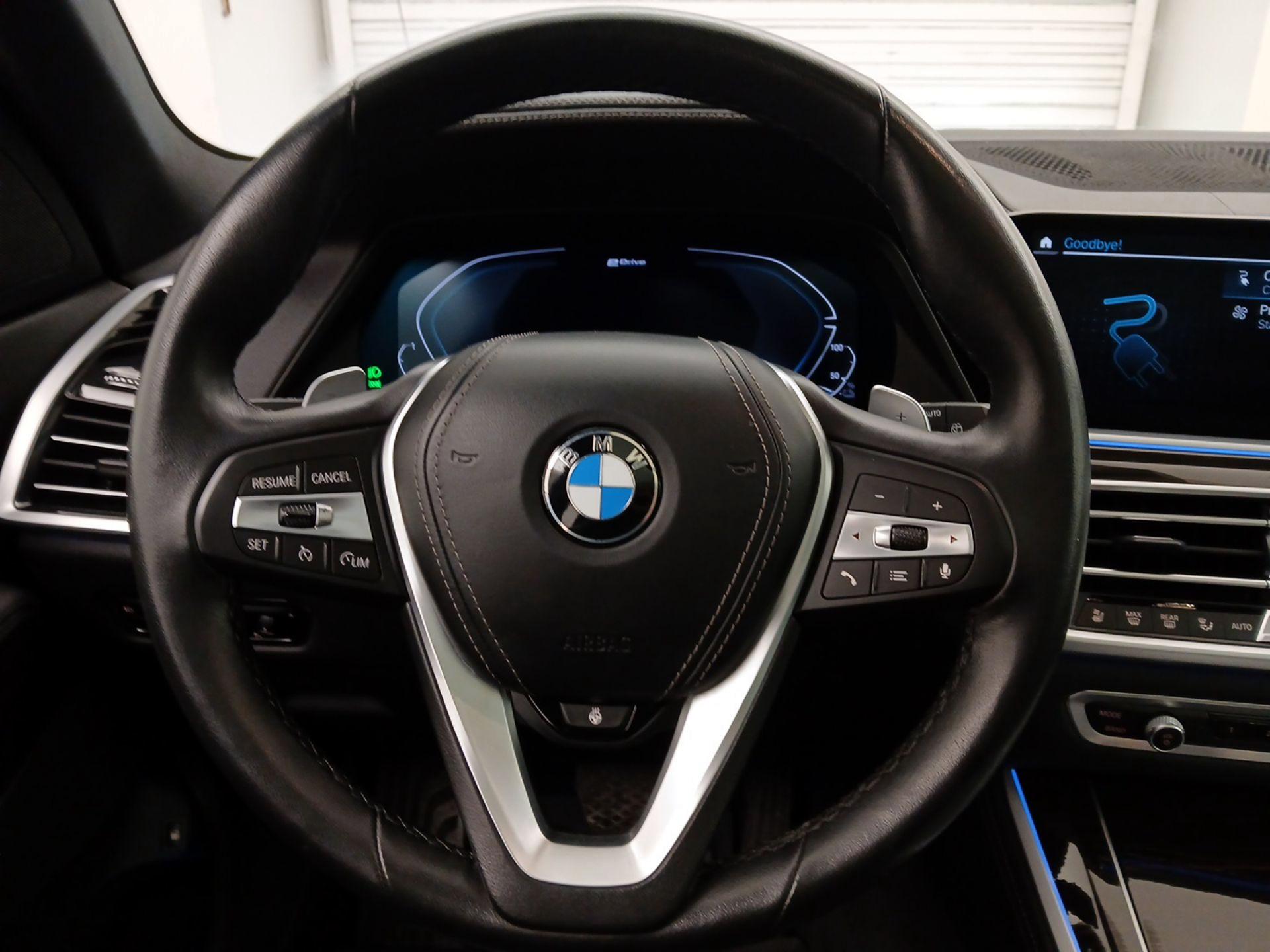 Thumbnail: 2021 BMW X5 - 10