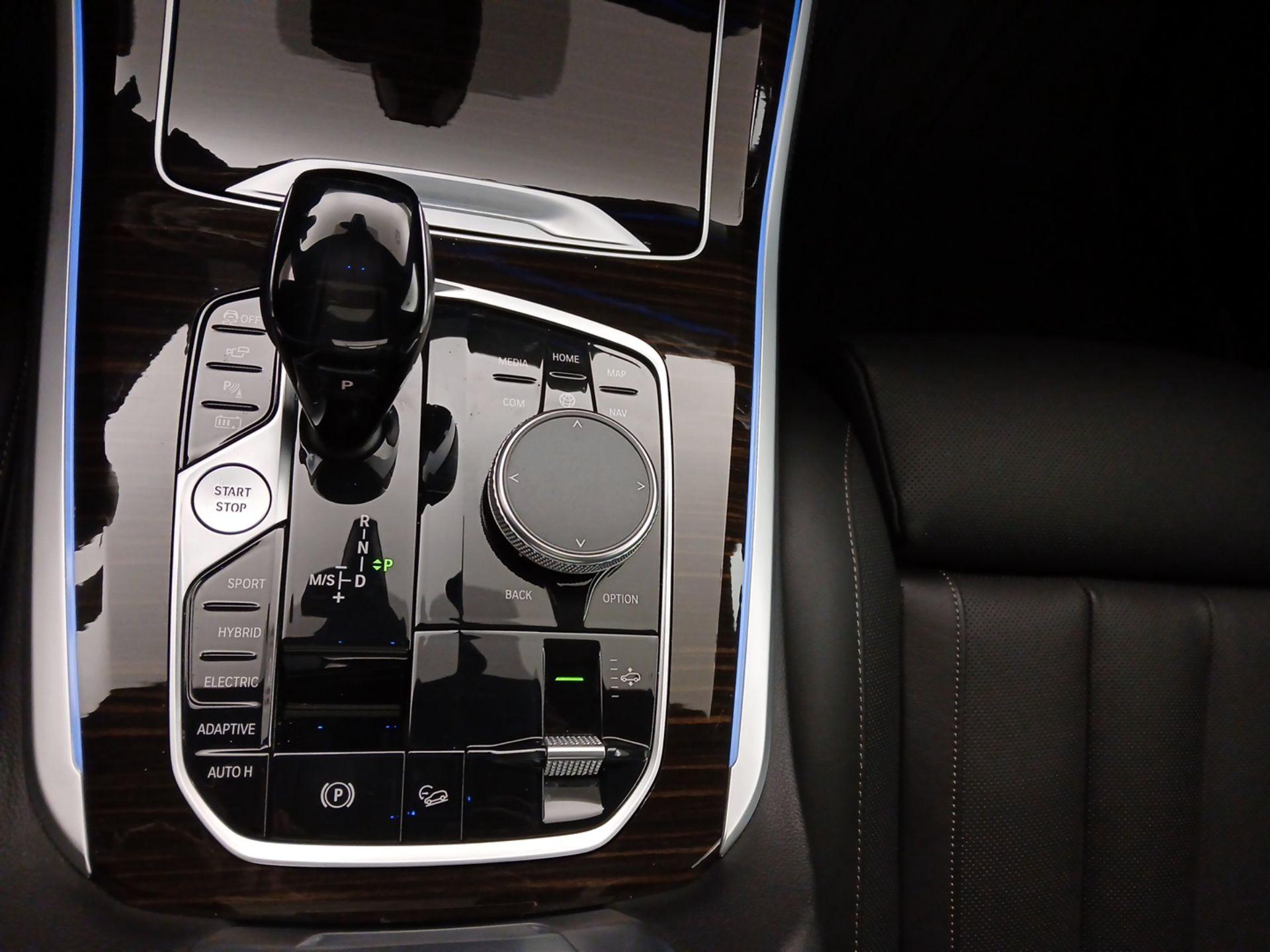 Thumbnail: 2021 BMW X5 - 18