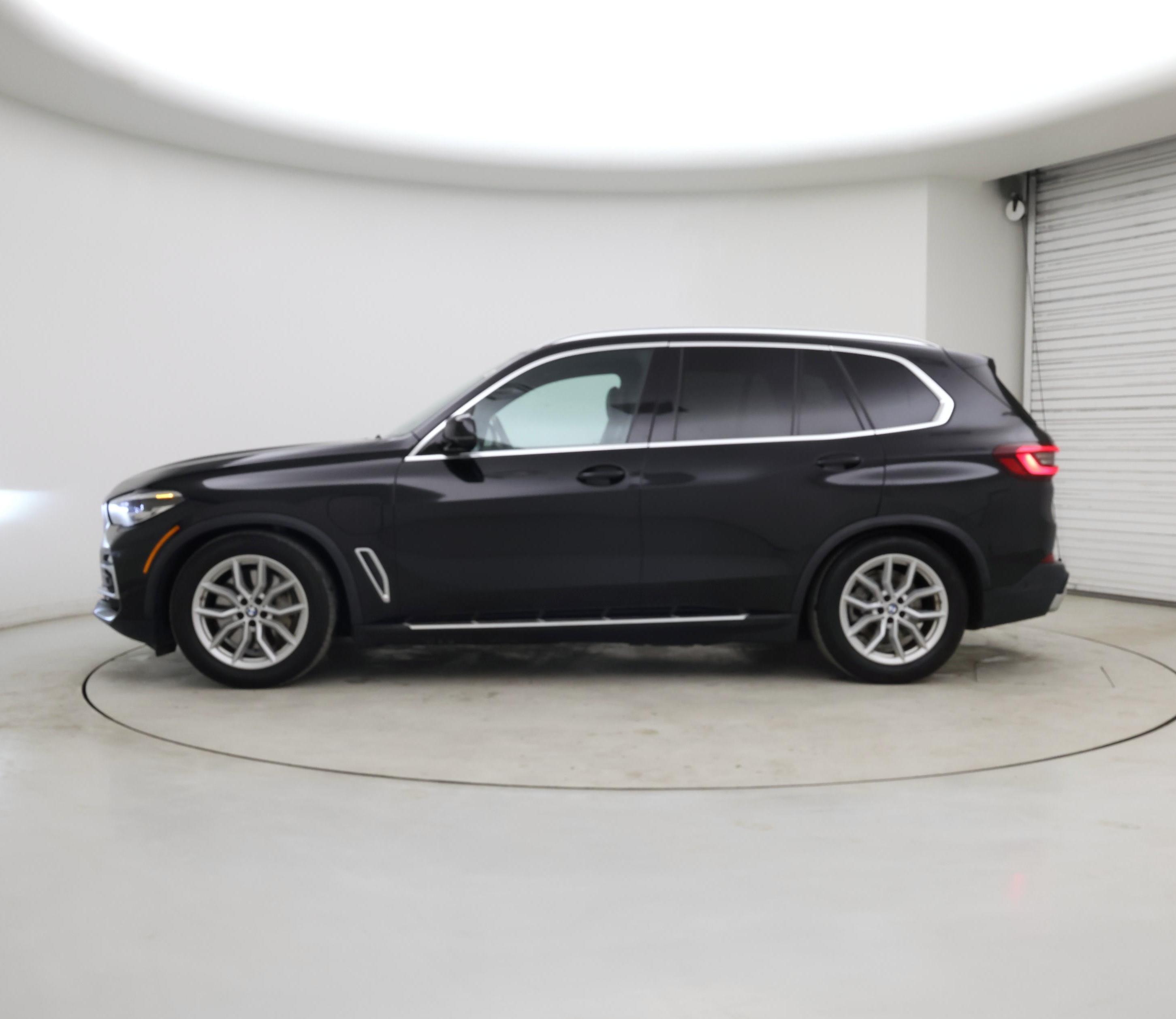 Thumbnail: 2021 BMW X5 - 3
