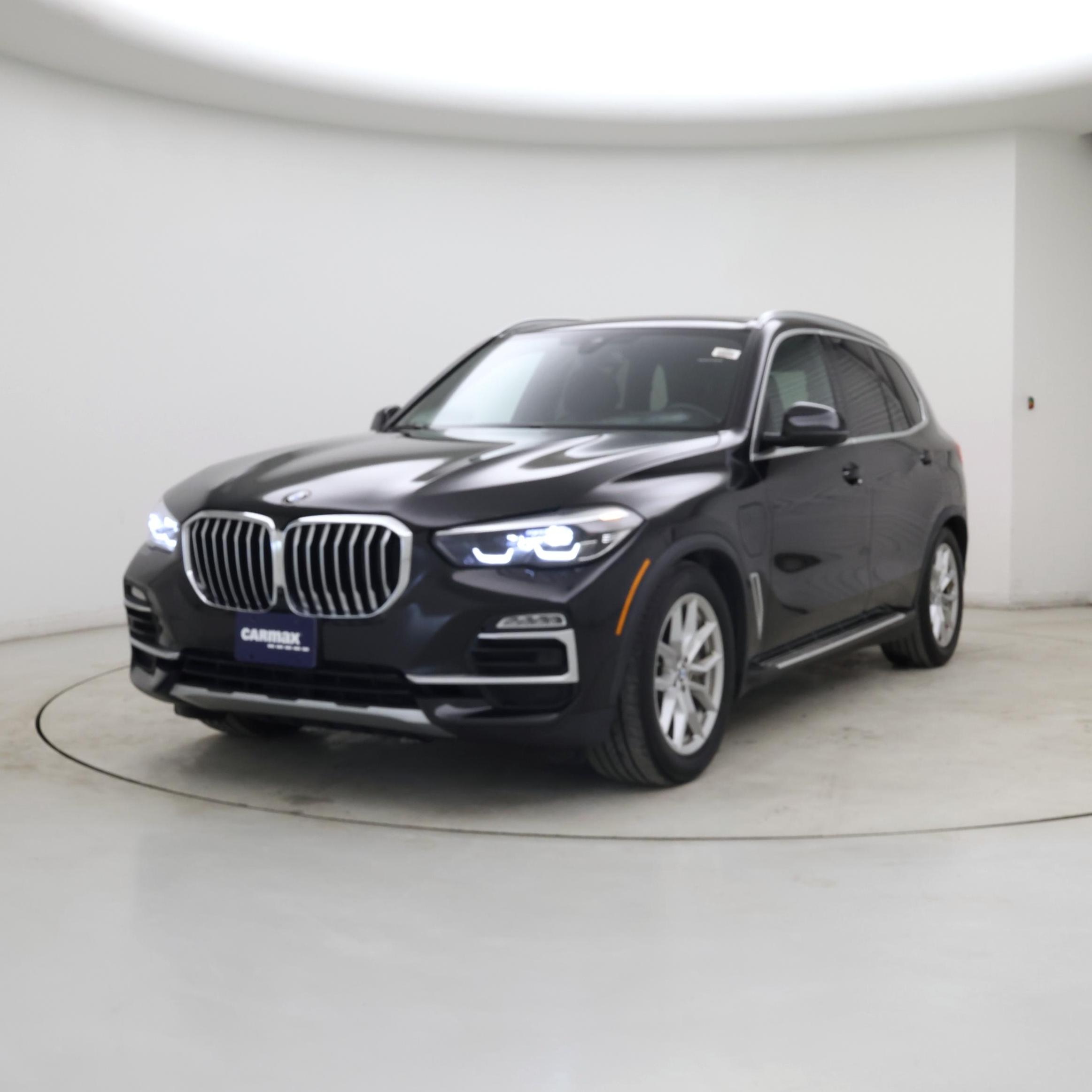 Thumbnail: 2021 BMW X5 - 4