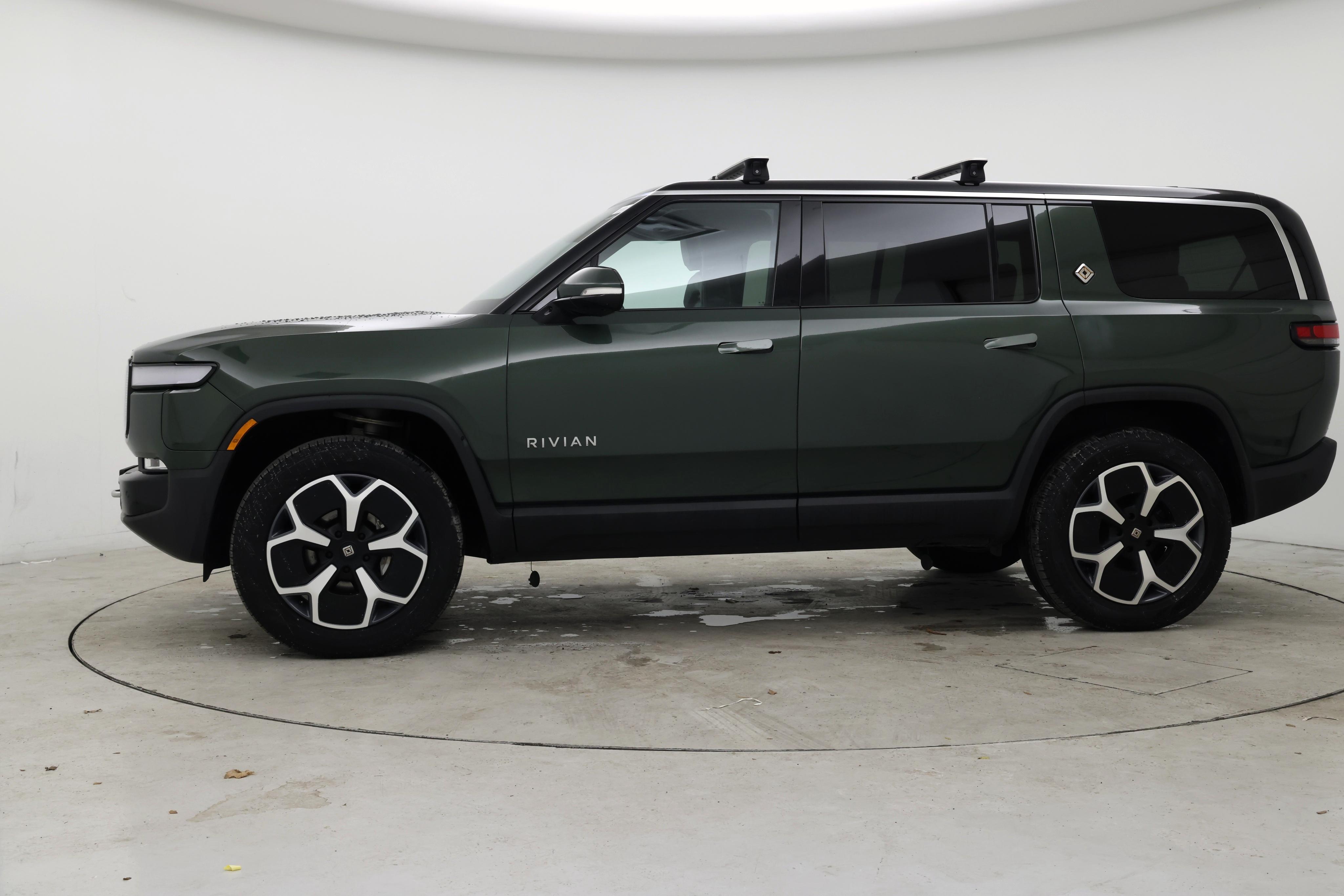 Thumbnail: 2024 Rivian R1S - 3