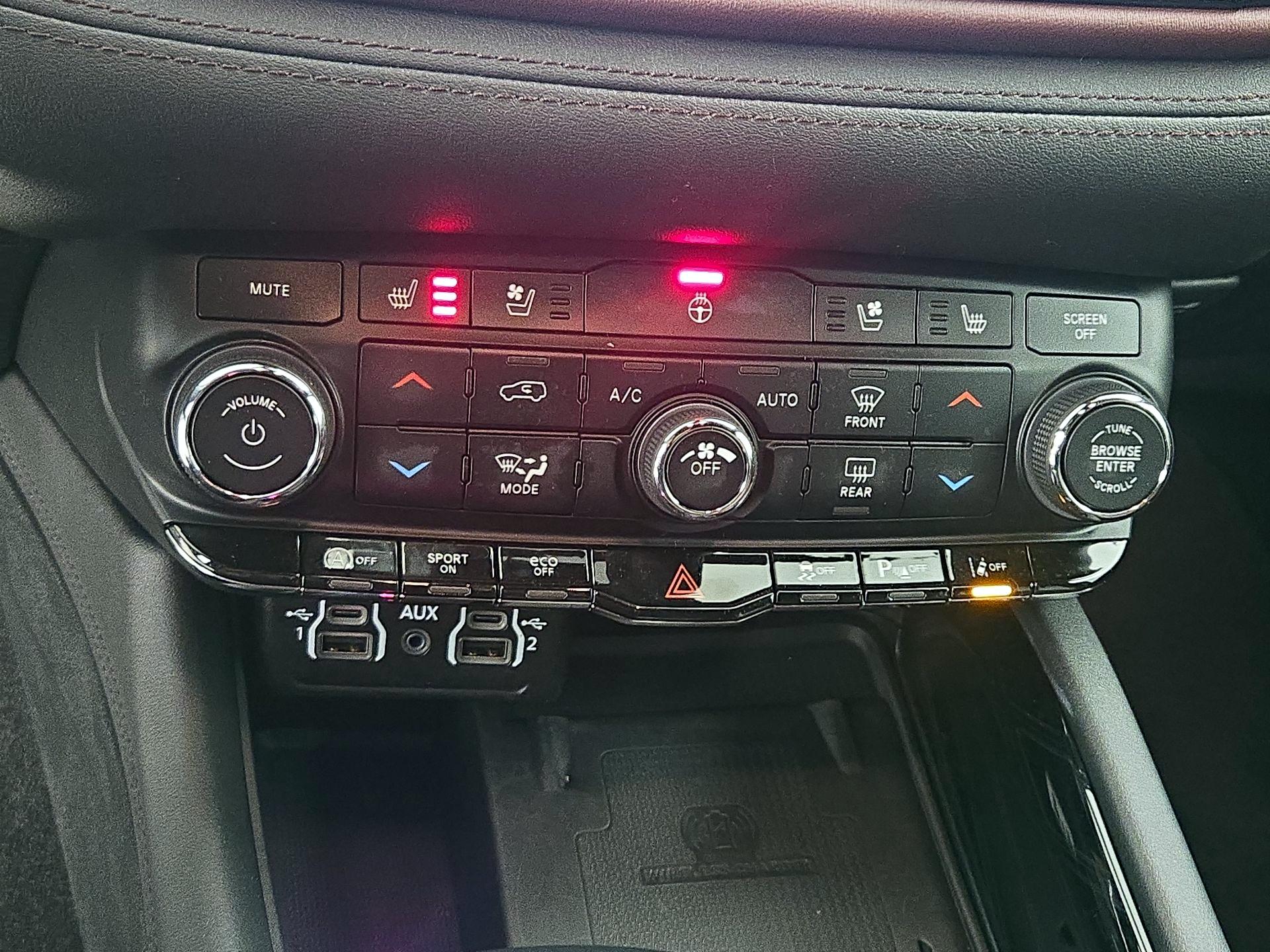 Thumbnail: 2022 Dodge Durango - 17