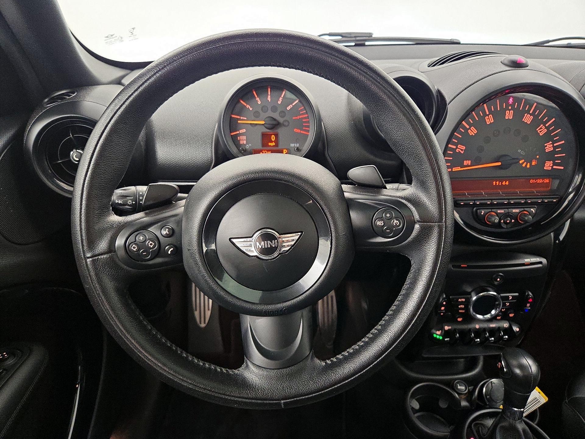 Thumbnail: 2015 MINI Cooper Countryman - 10