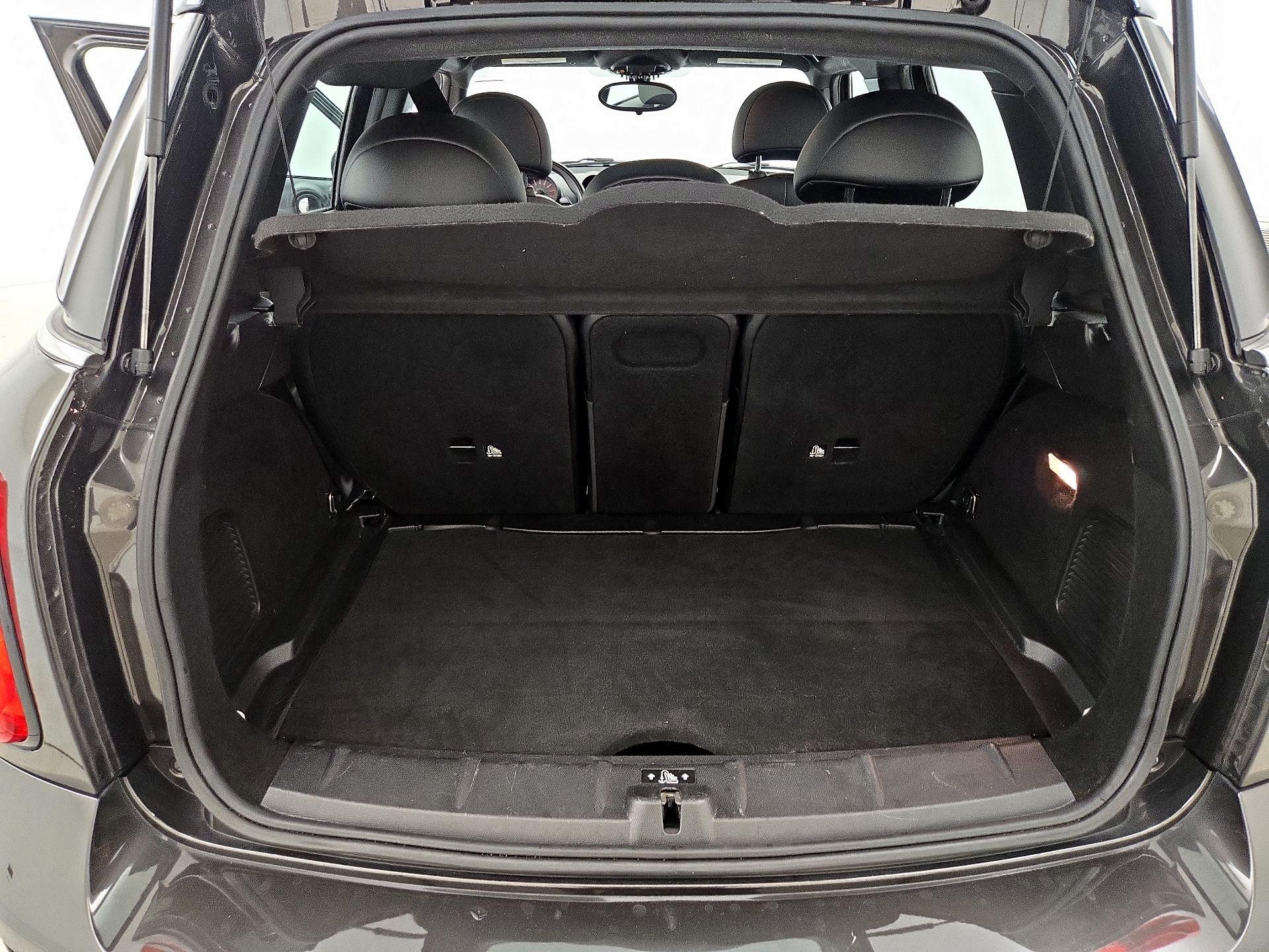 Thumbnail: 2015 MINI Cooper Countryman - 19