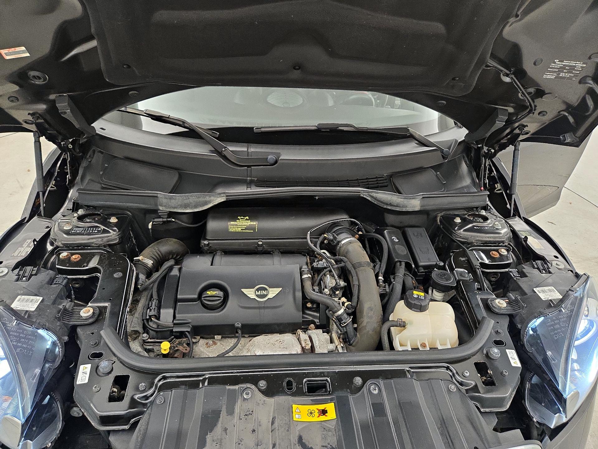 Thumbnail: 2015 MINI Cooper Countryman - 20