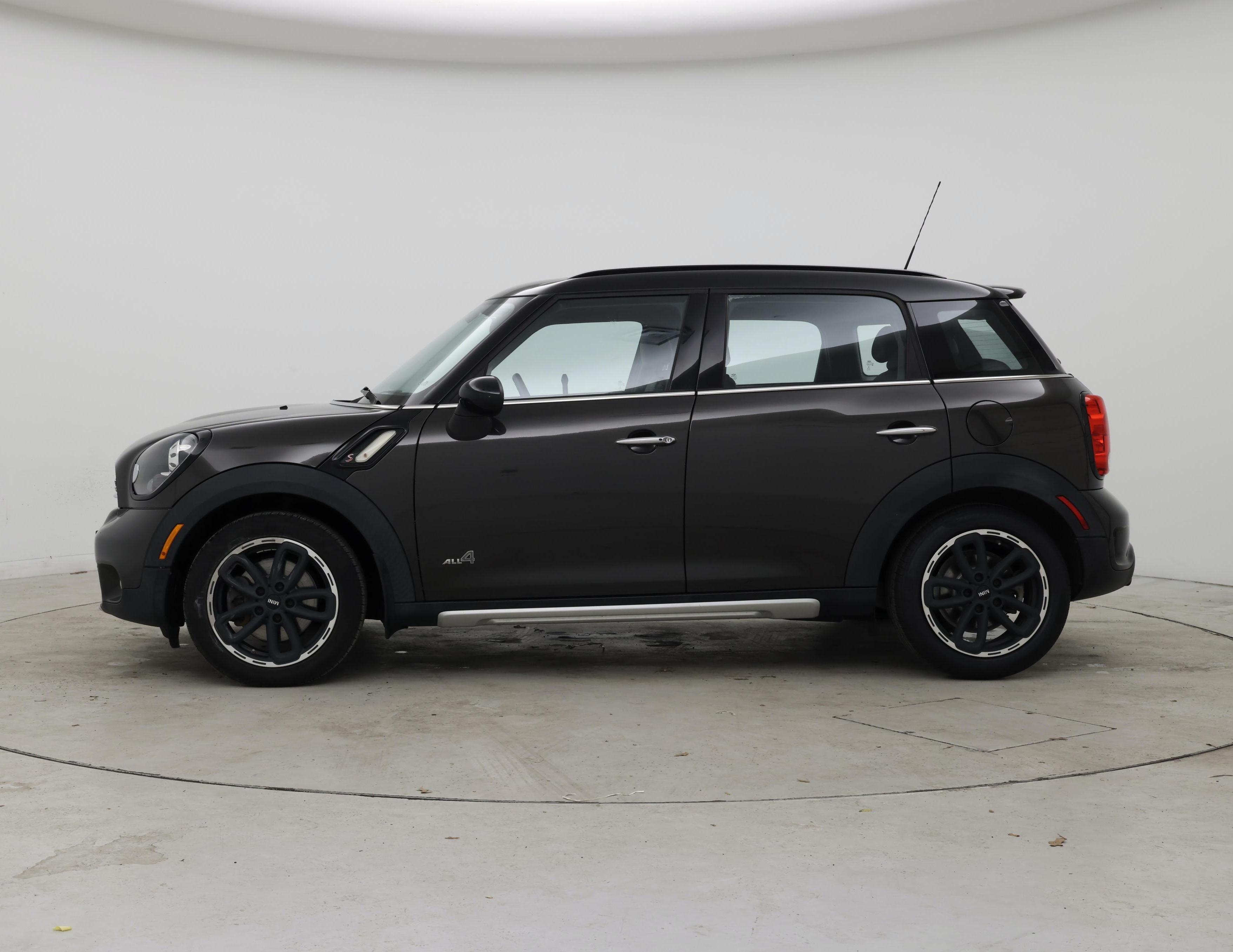 Thumbnail: 2015 MINI Cooper Countryman - 3