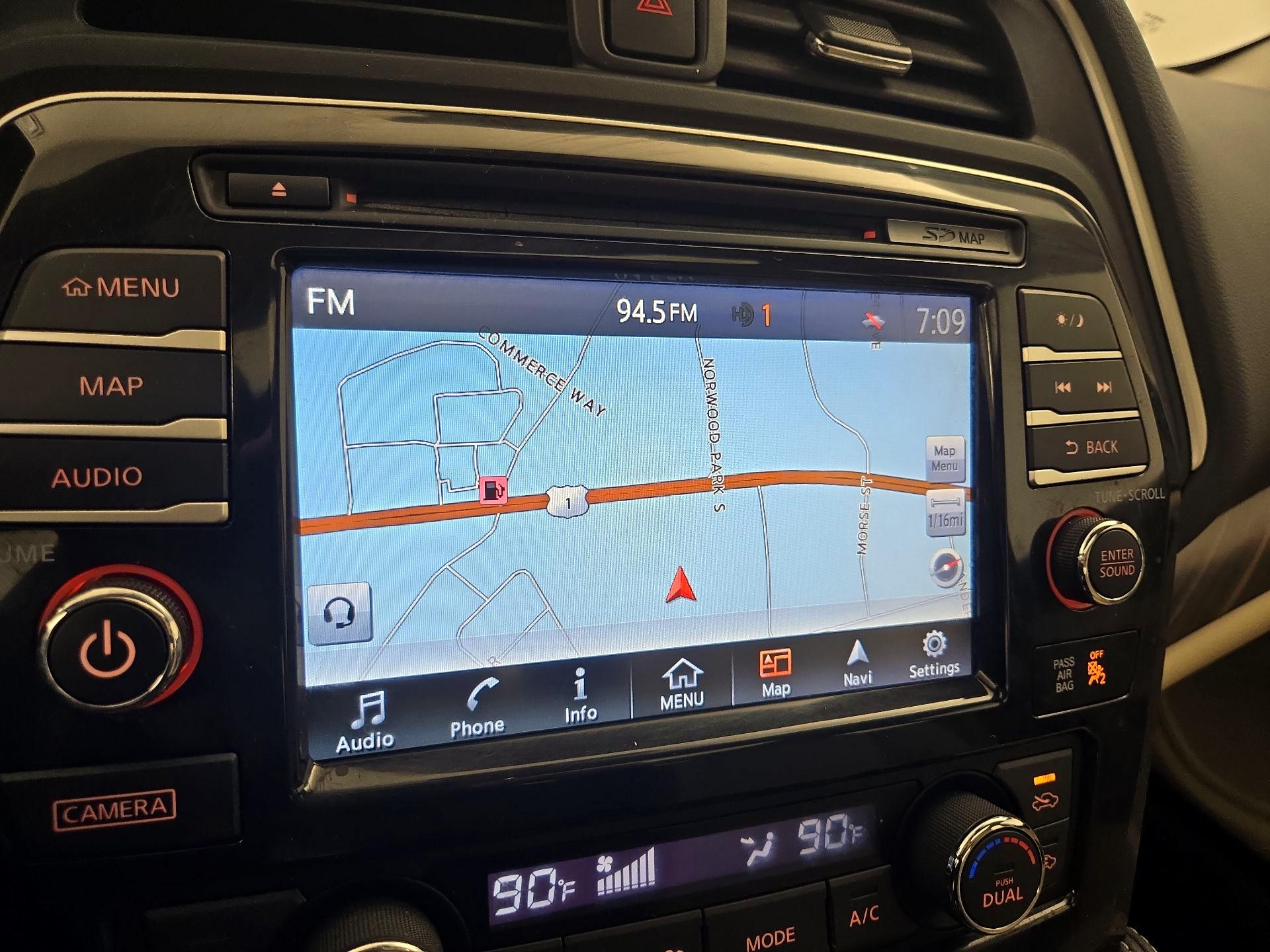 Thumbnail: 2016 Nissan Maxima - 14