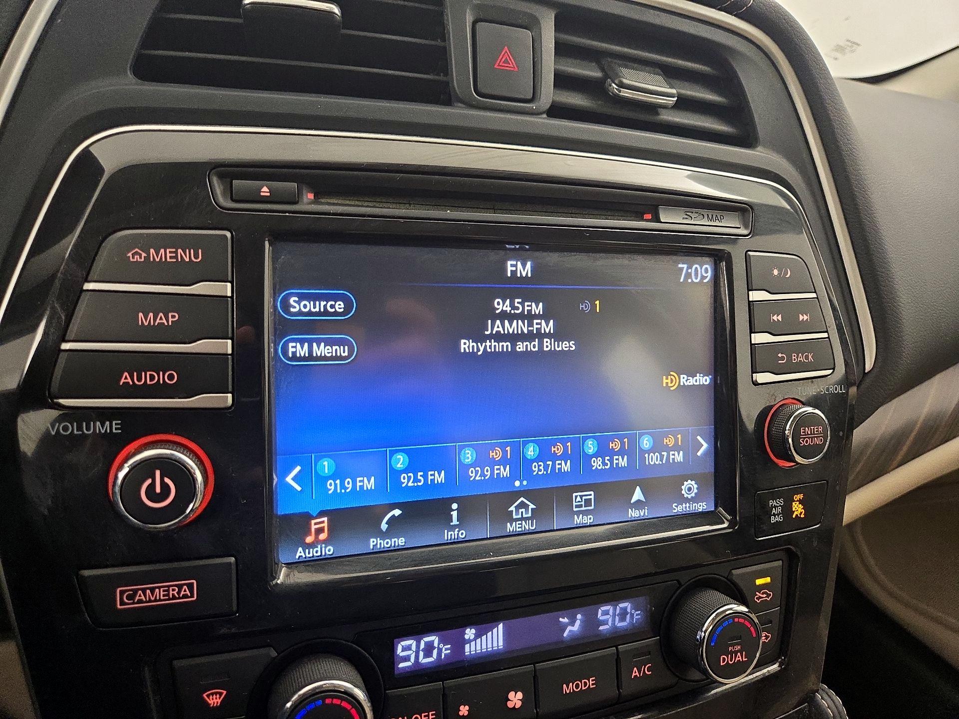 Thumbnail: 2016 Nissan Maxima - 16