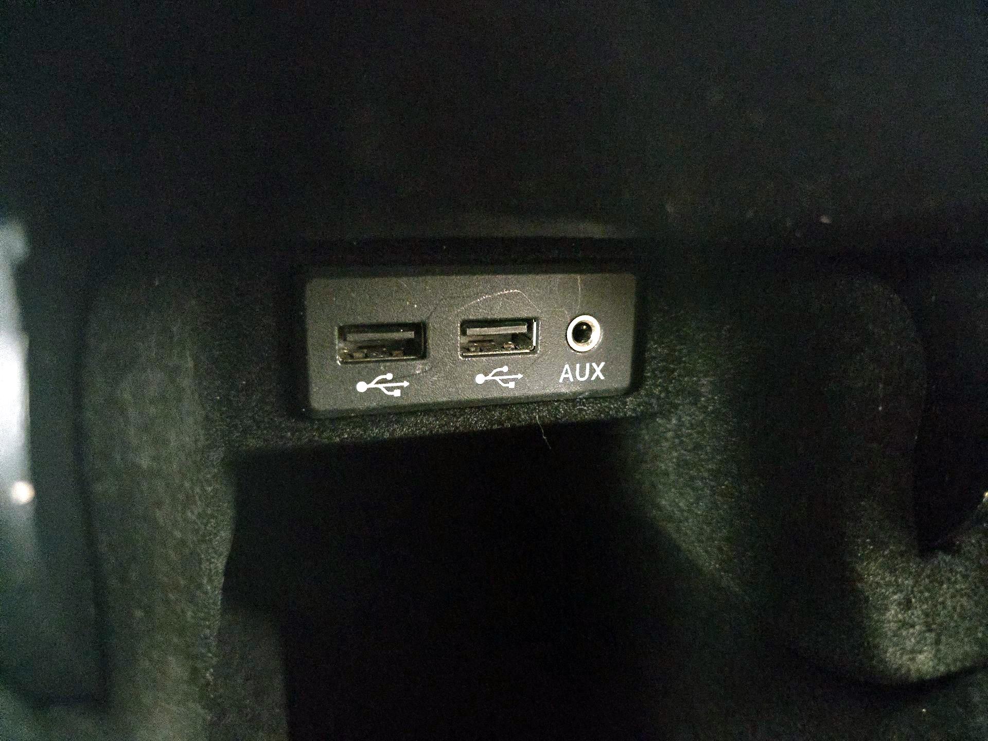 Thumbnail: 2016 Nissan Maxima - 19