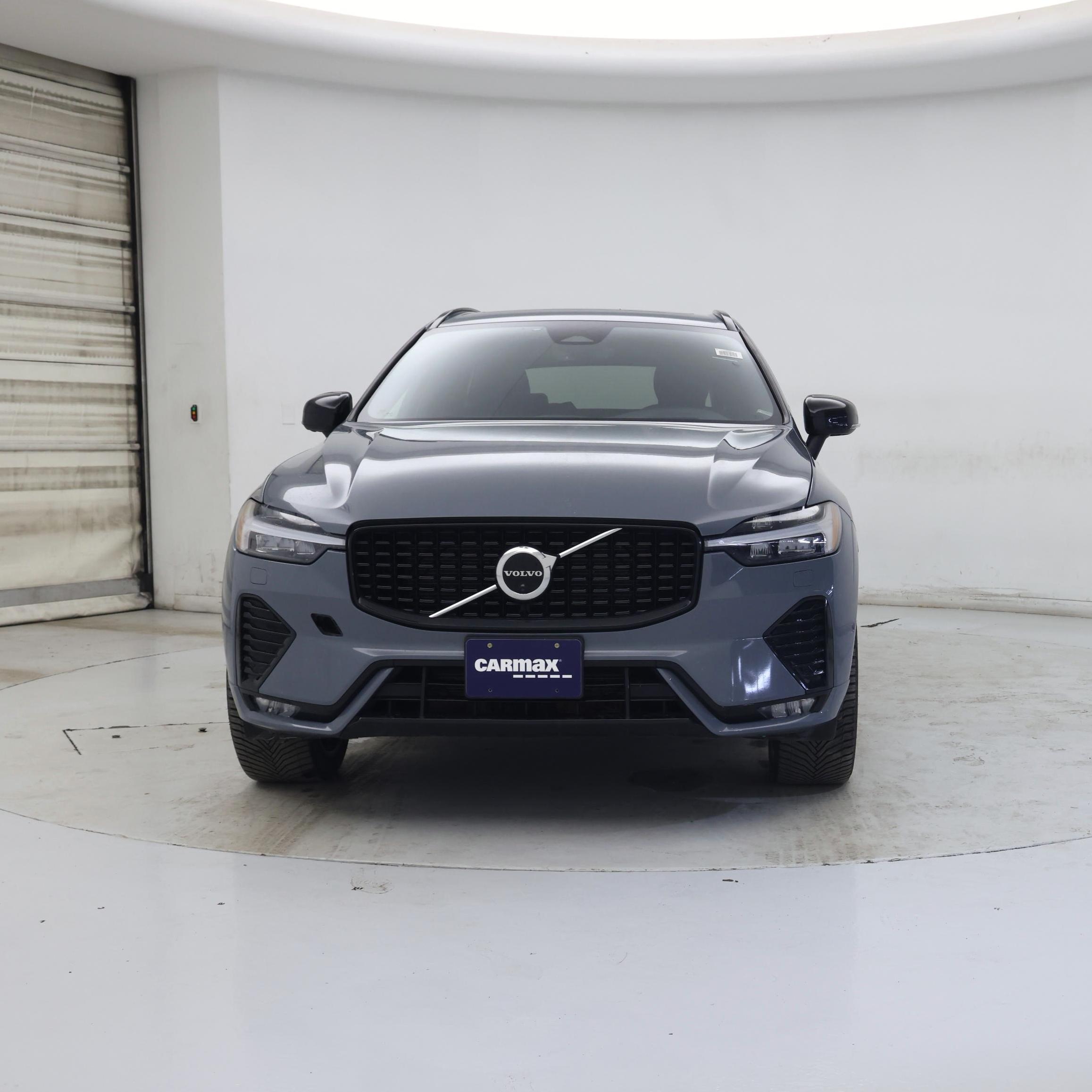Thumbnail: 2022 Volvo XC60 - 5