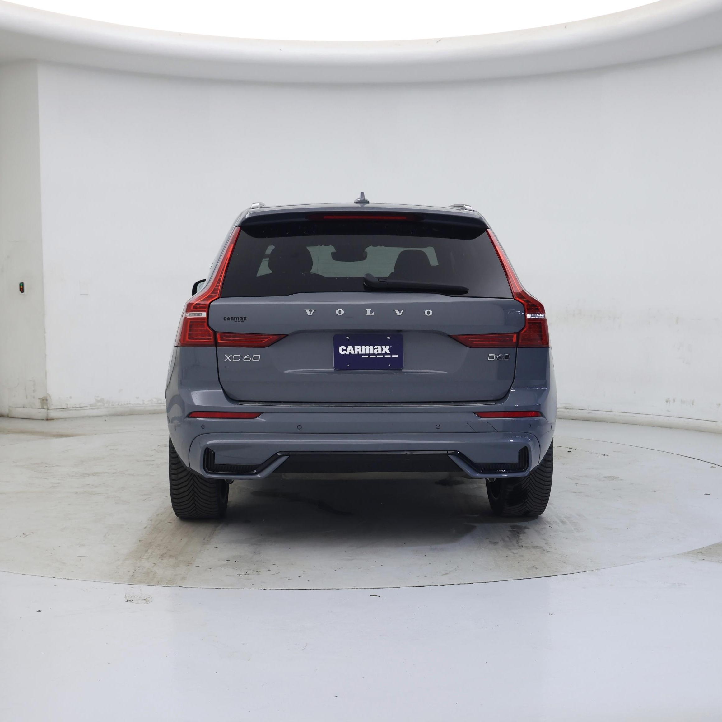 Thumbnail: 2022 Volvo XC60 - 6