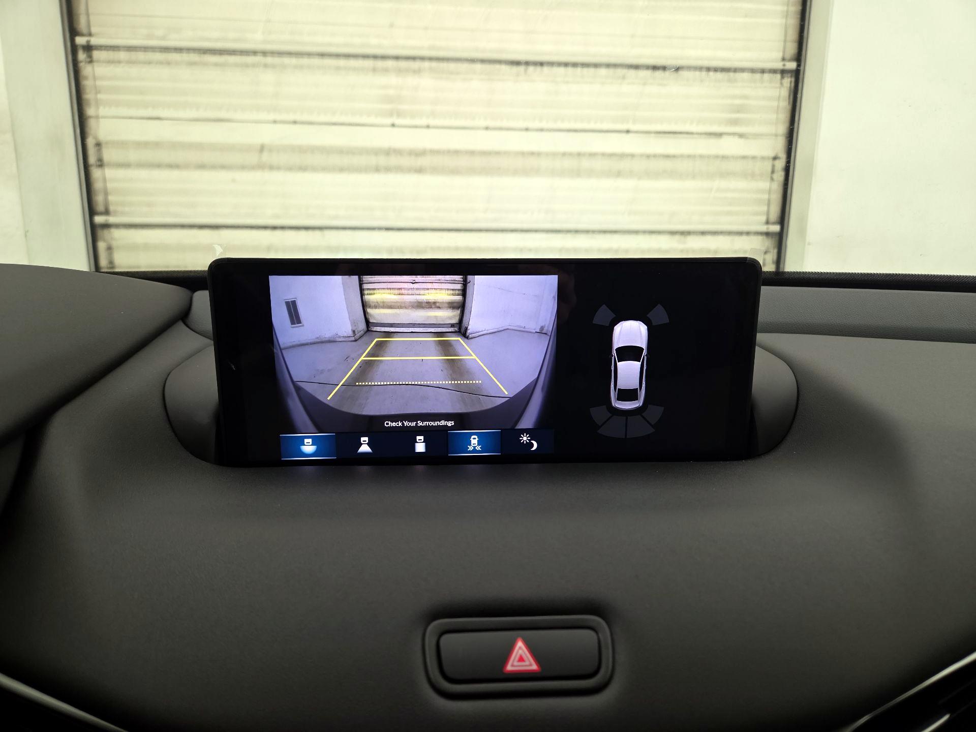 Thumbnail: 2025 Acura TLX - 15