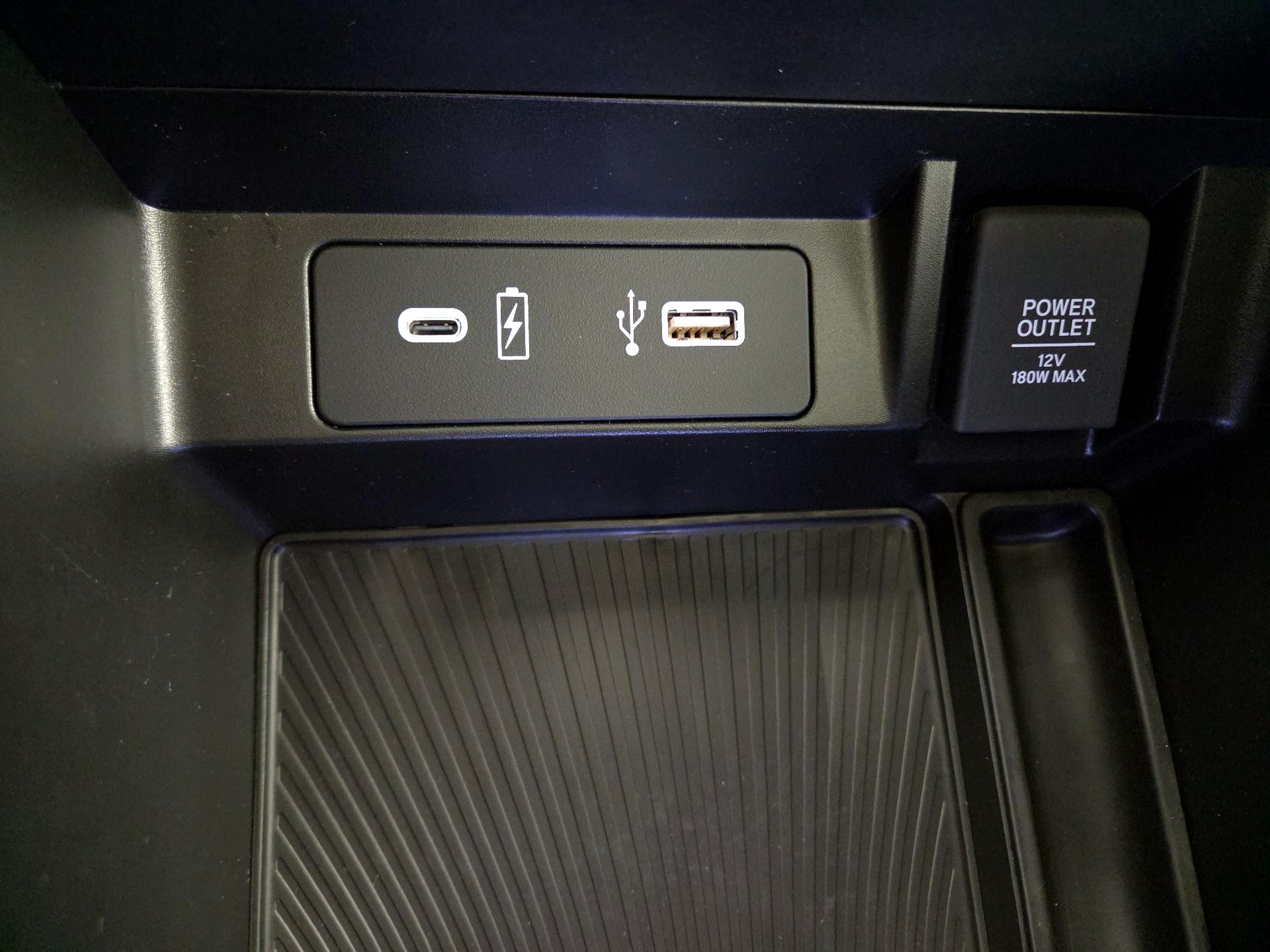 Thumbnail: 2025 Acura TLX - 19