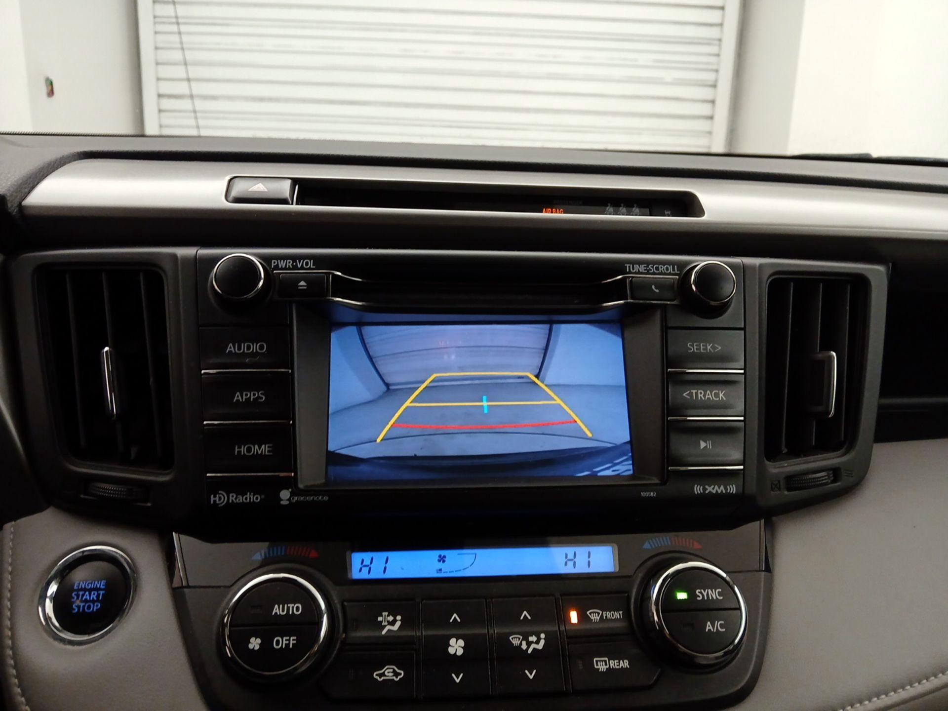 Thumbnail: 2018 Toyota RAV4 - 14