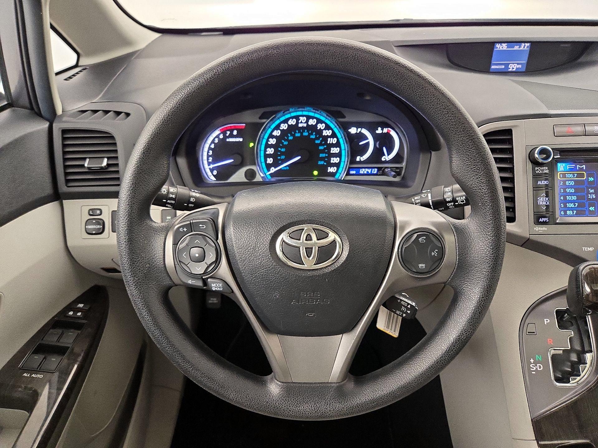 Thumbnail: 2014 Toyota Venza - 10