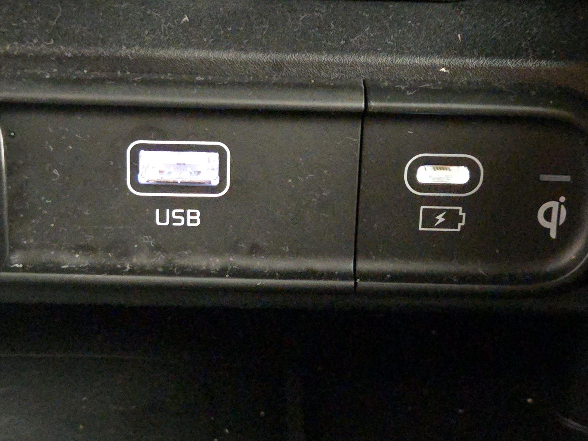 Thumbnail: 2025 Kia Telluride - 17