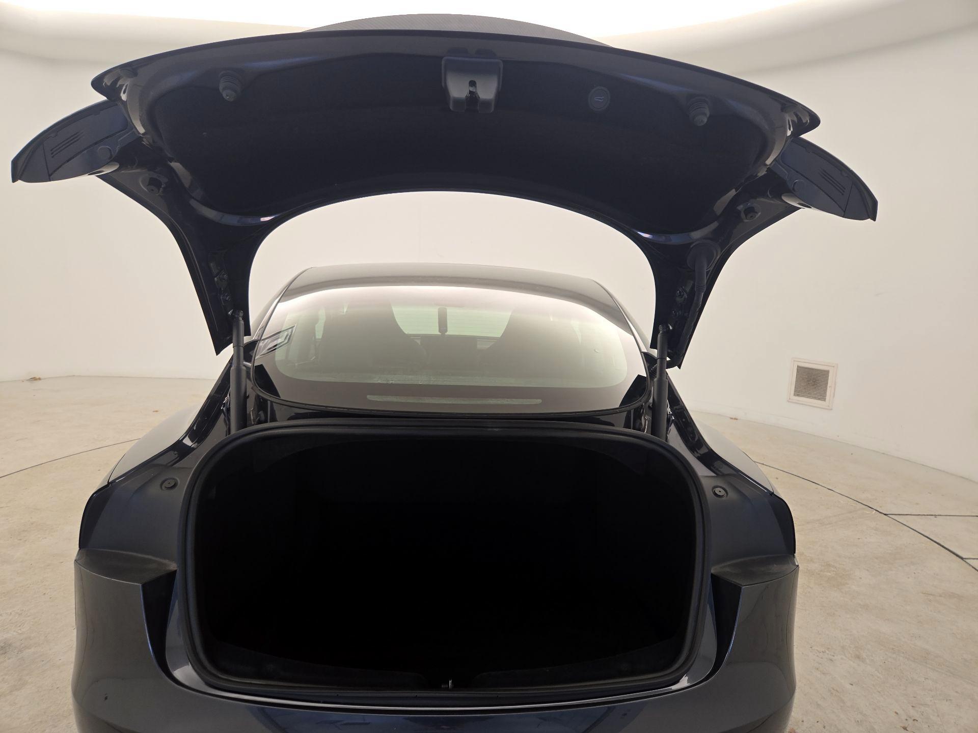 Thumbnail: 2024 Tesla Model 3 - 20