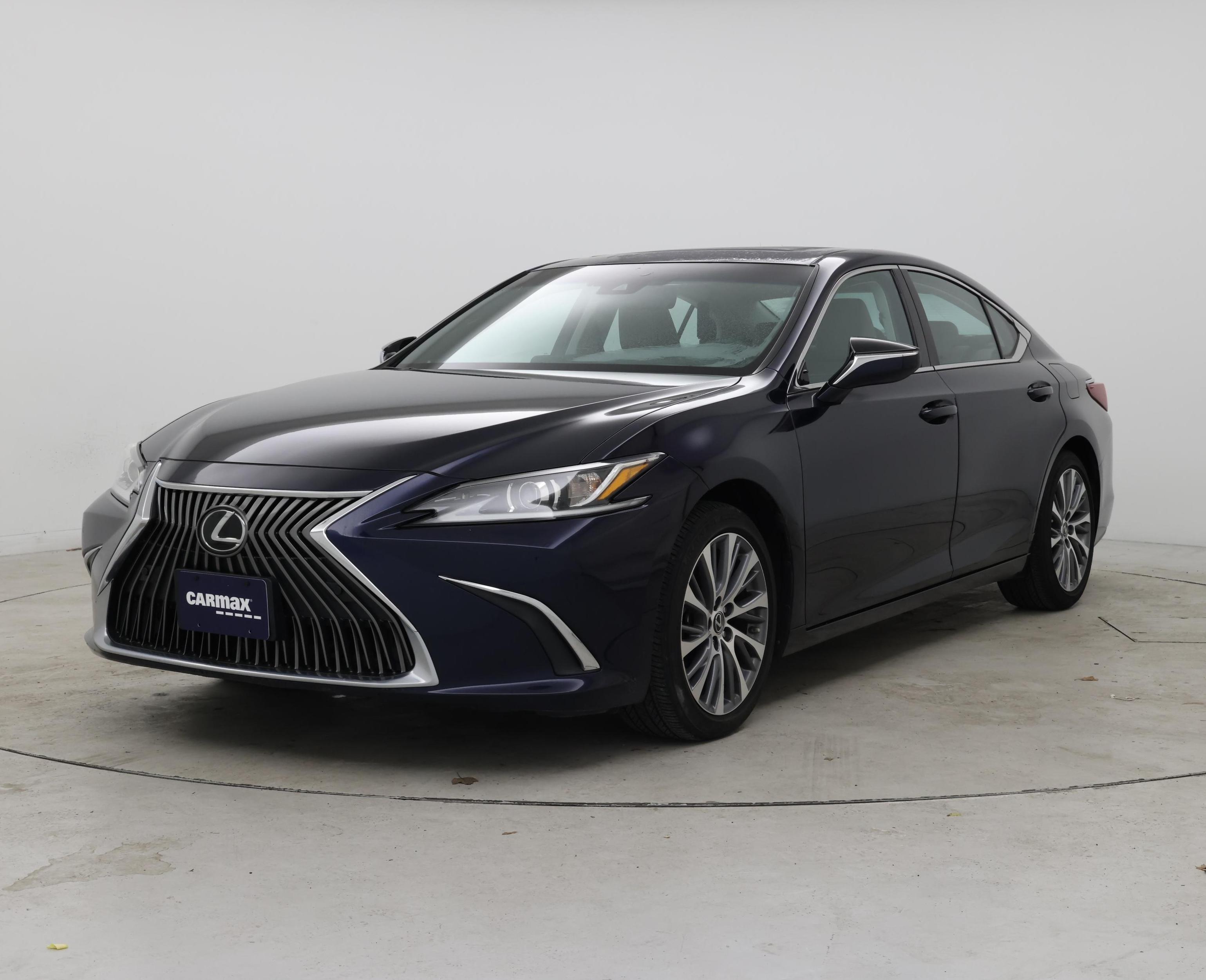 Thumbnail: 2021 Lexus ES - 4