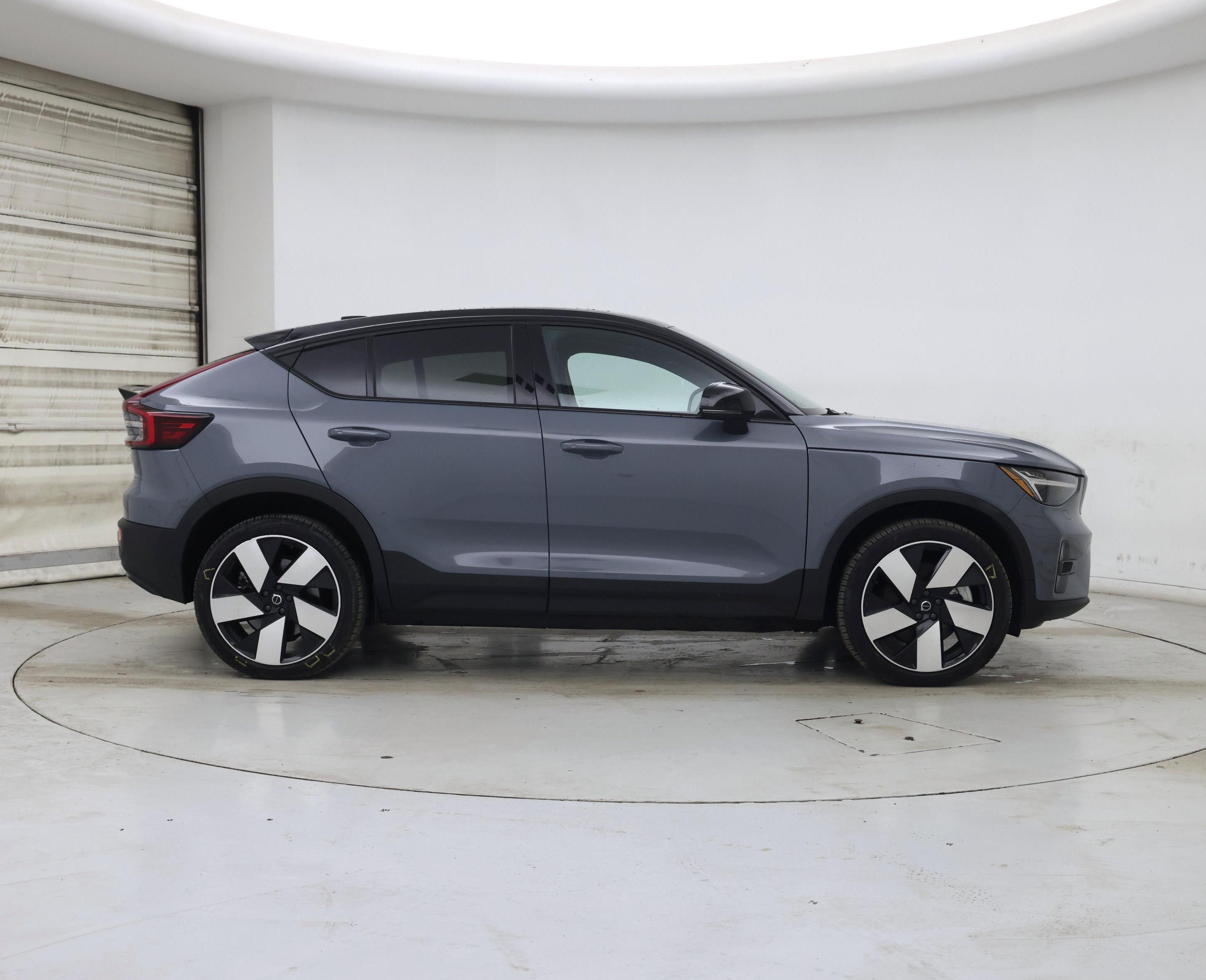 Thumbnail: 2022 Volvo C40 - 7