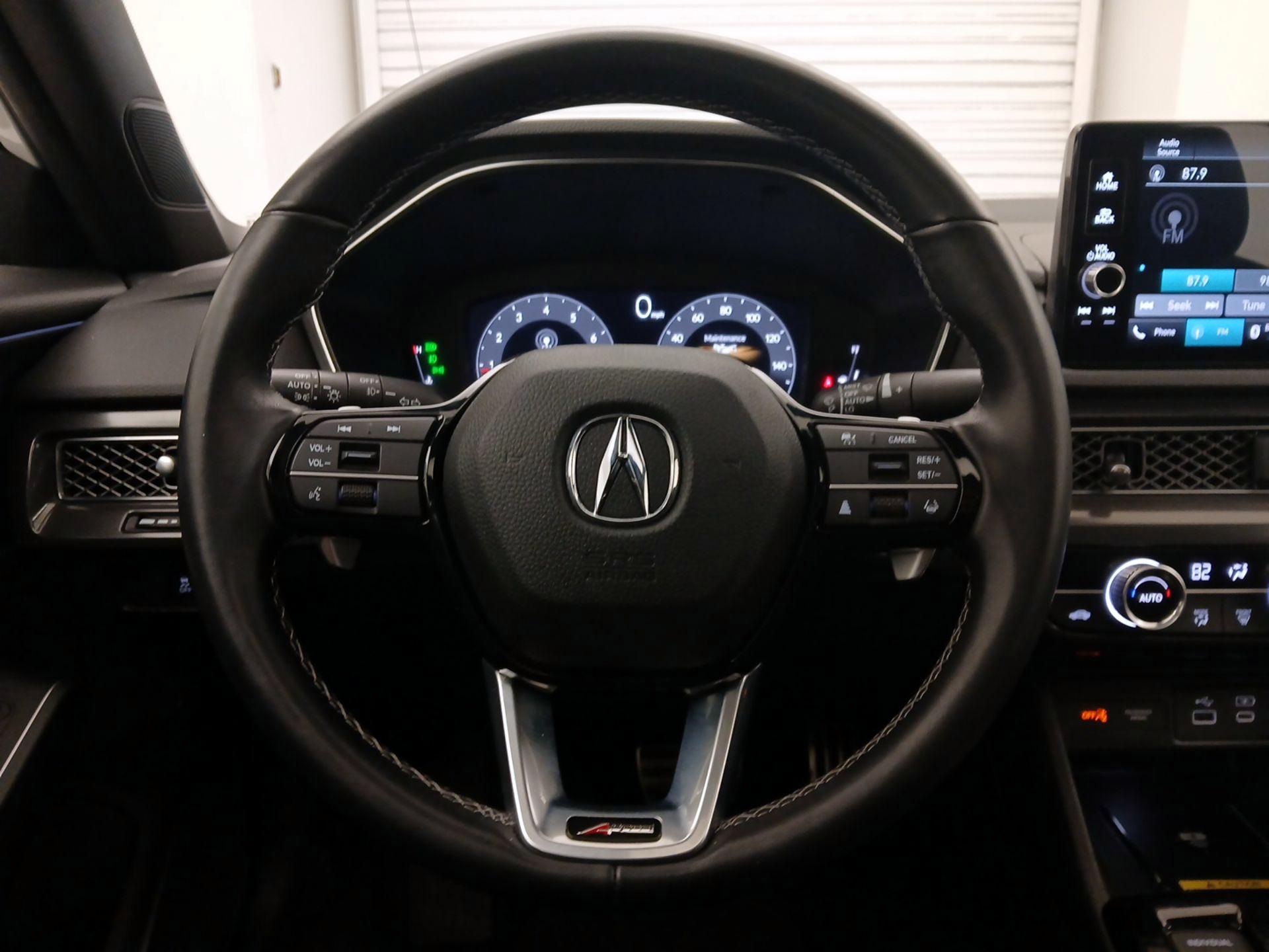 Thumbnail: 2024 Acura Integra - 10