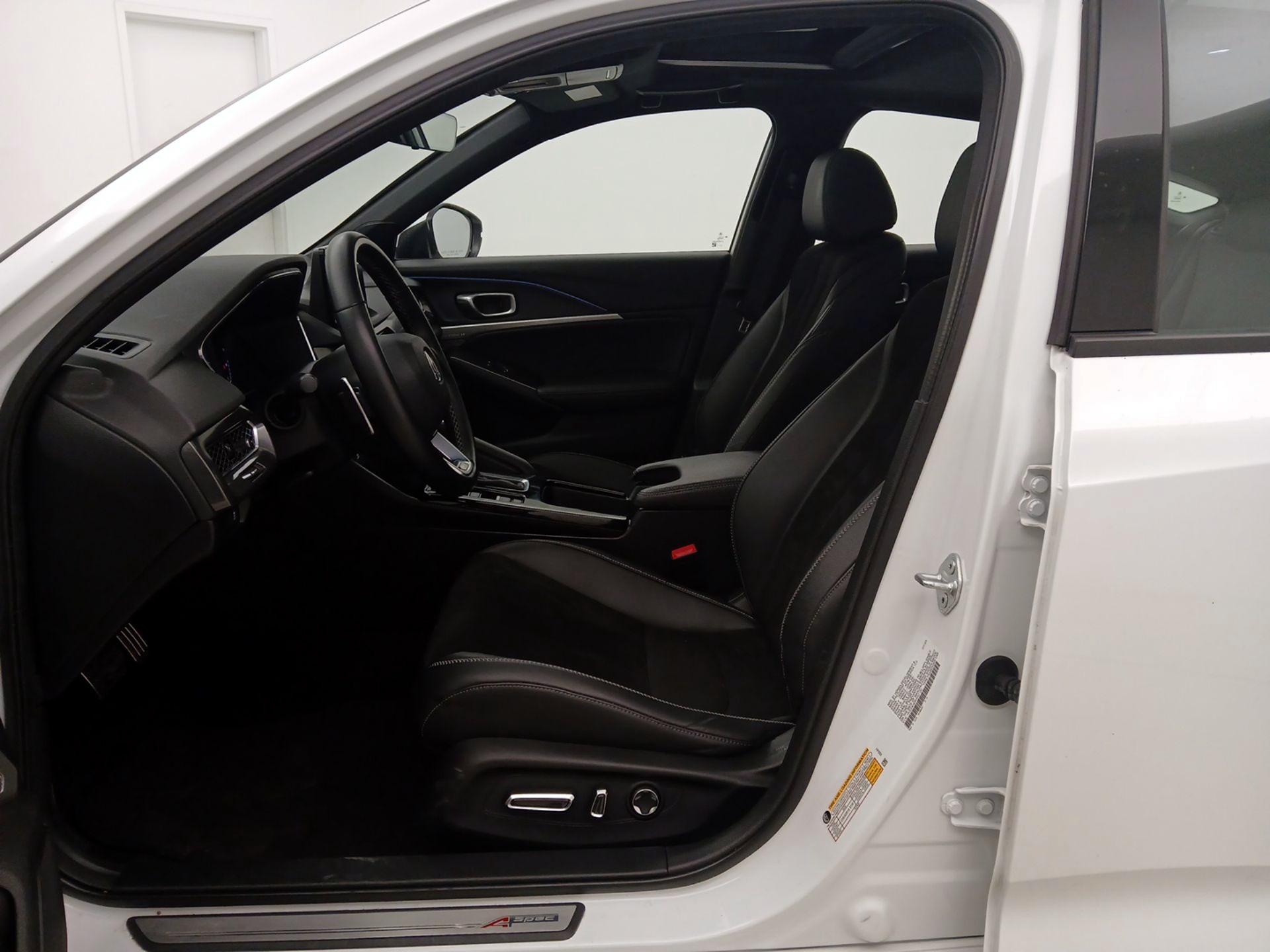 Thumbnail: 2024 Acura Integra - 11