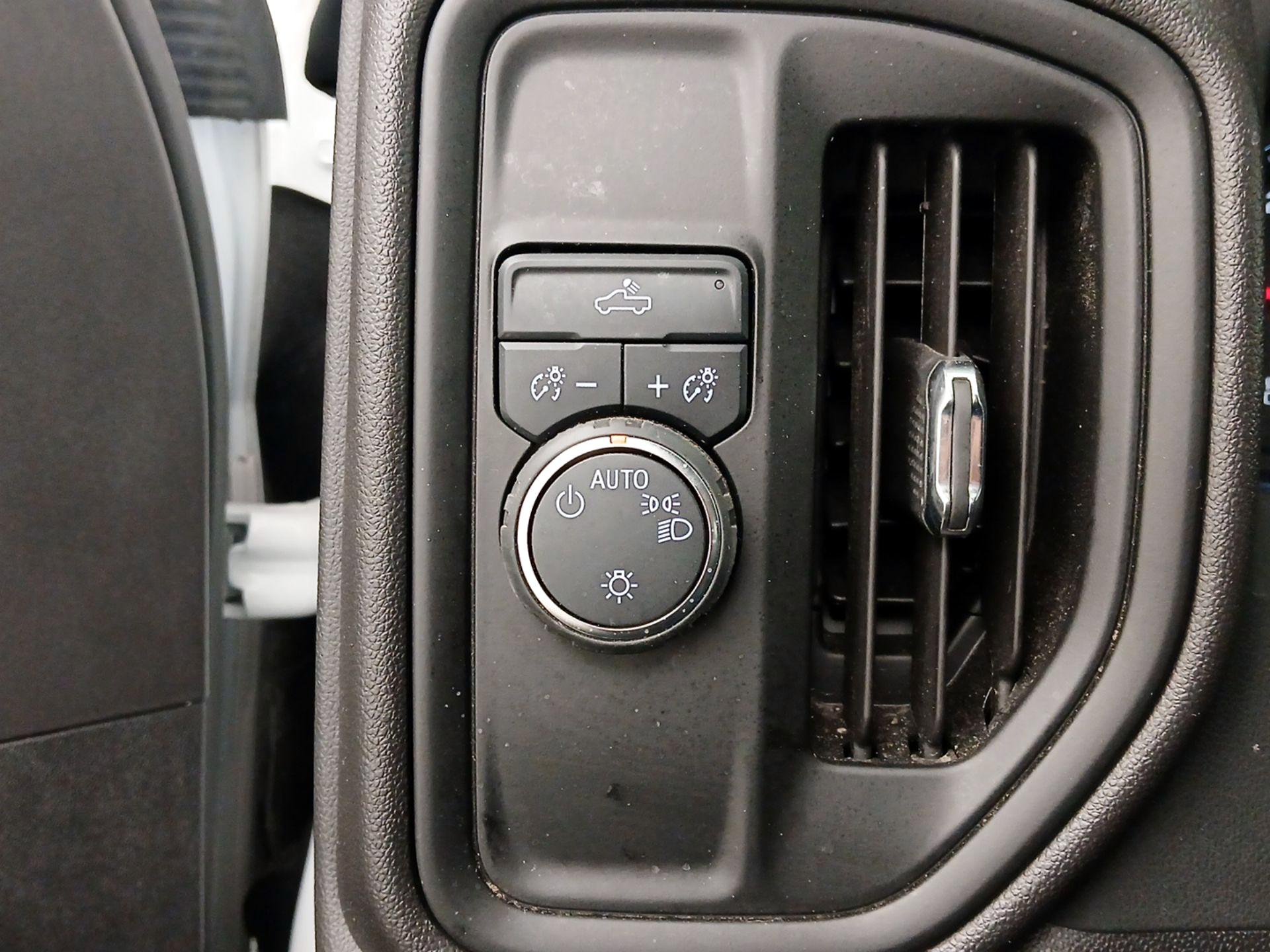 Thumbnail: 2024 Chevrolet Silverado 1500 - 13