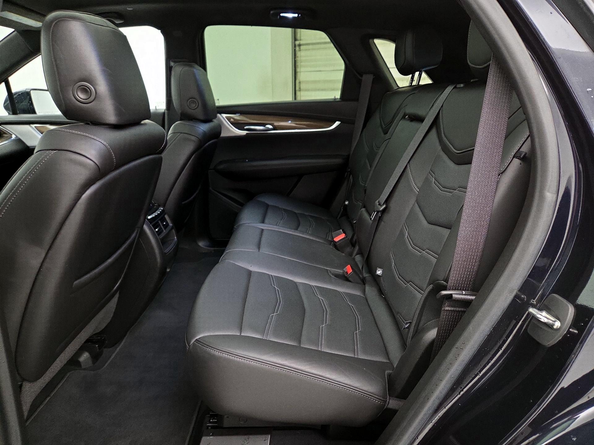 Thumbnail: 2021 Cadillac XT5 - 20