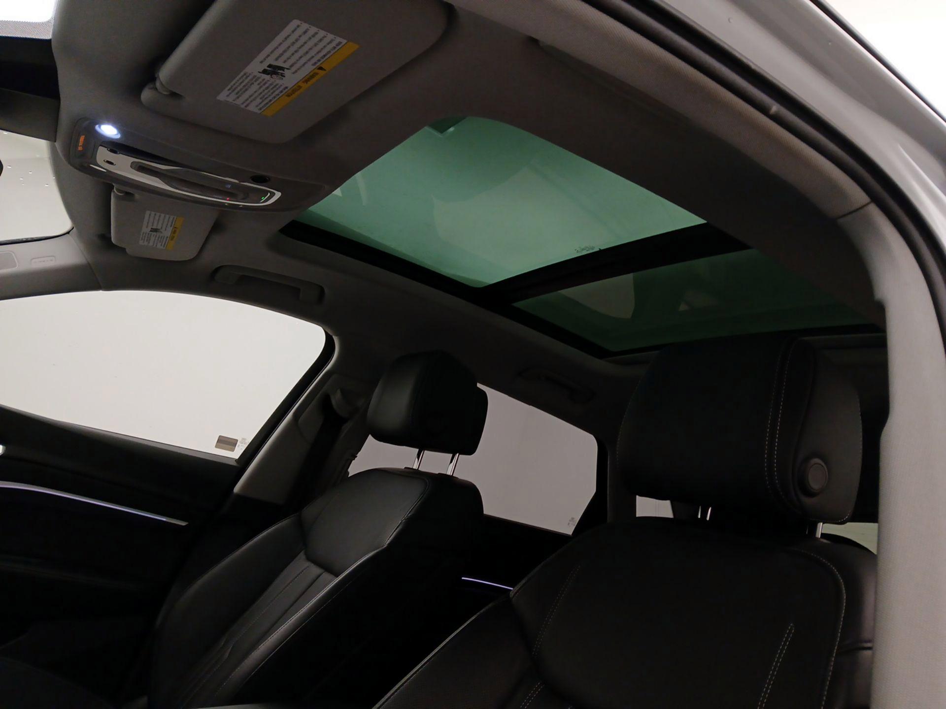 Thumbnail: 2021 Audi e-tron - 20