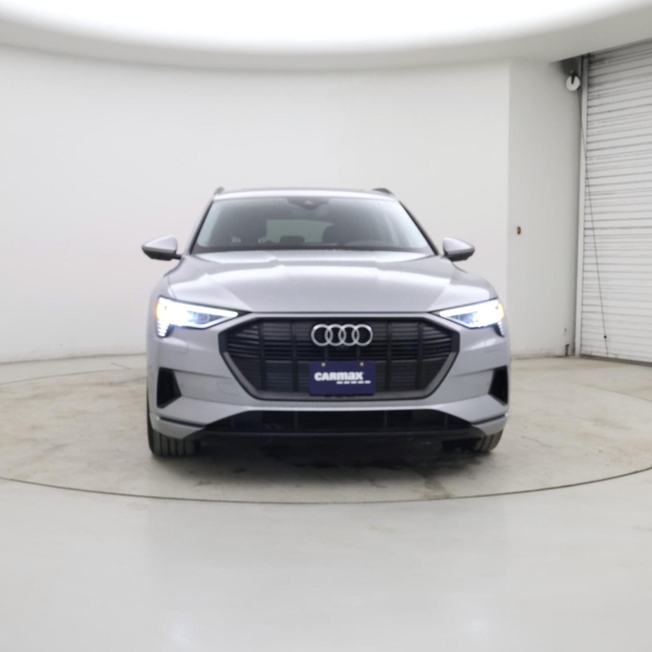 Thumbnail: 2021 Audi e-tron - 5