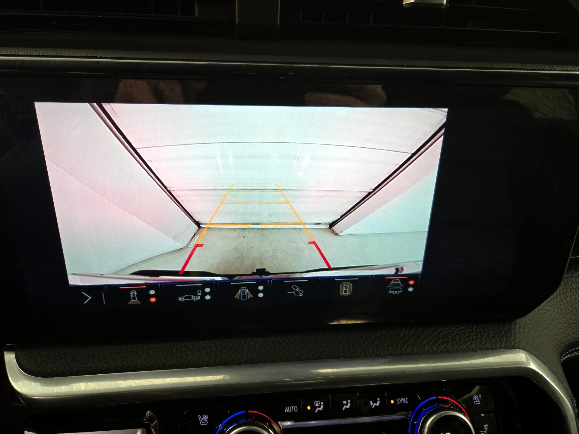 Thumbnail: 2024 GMC Sierra 2500 - 13