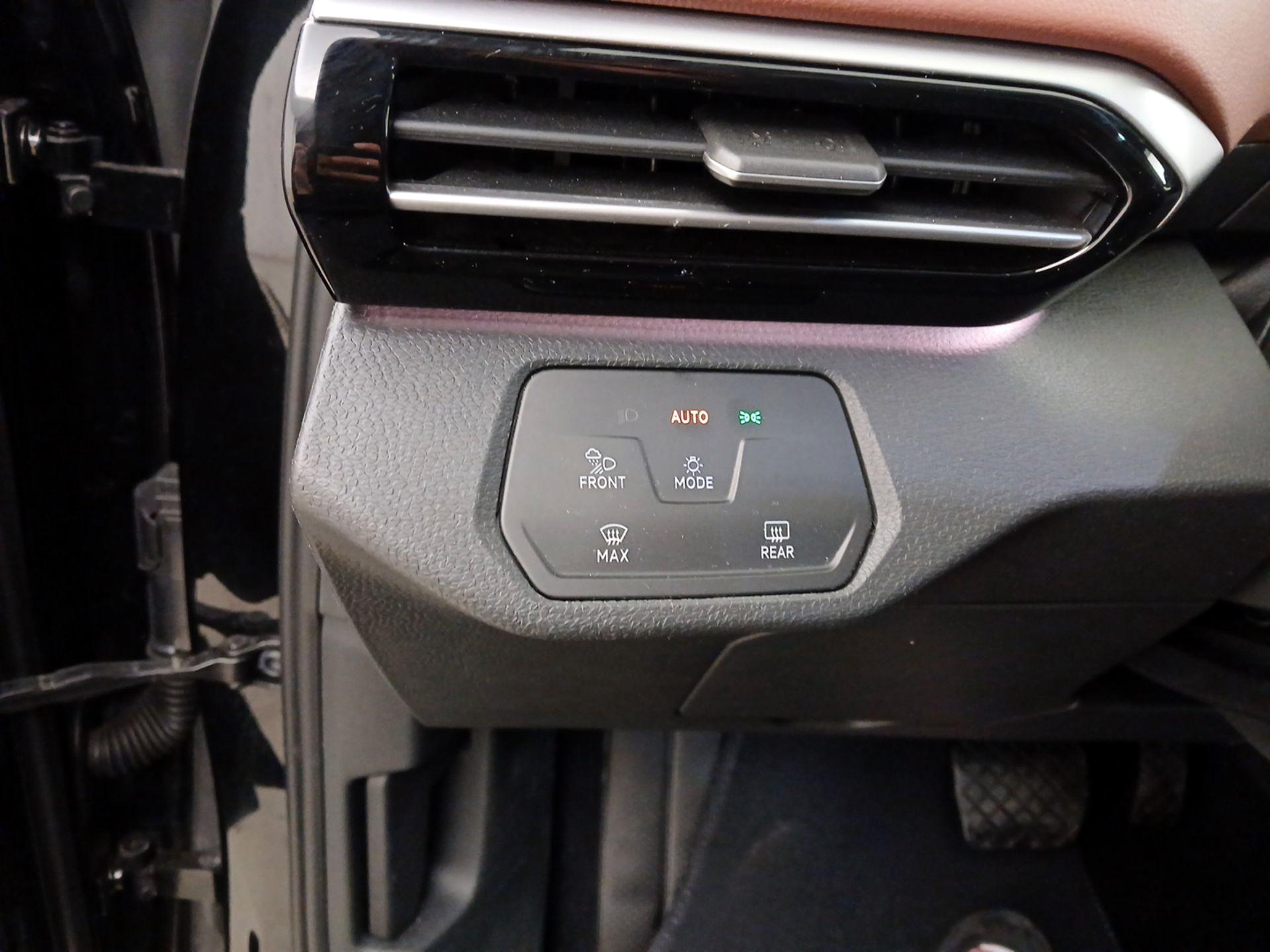 Thumbnail: 2022 Volkswagen ID.4 - 13