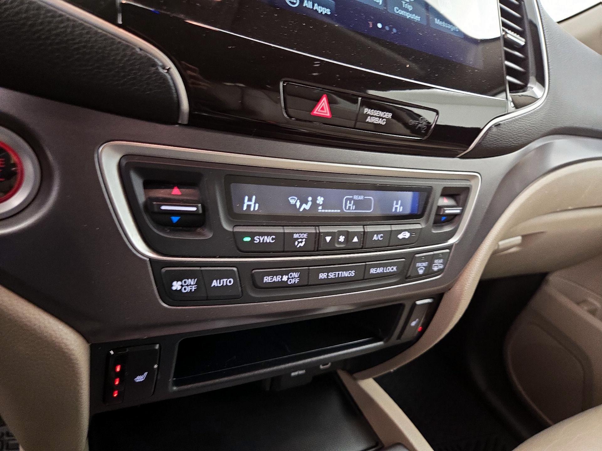 Thumbnail: 2020 Honda Pilot - 16