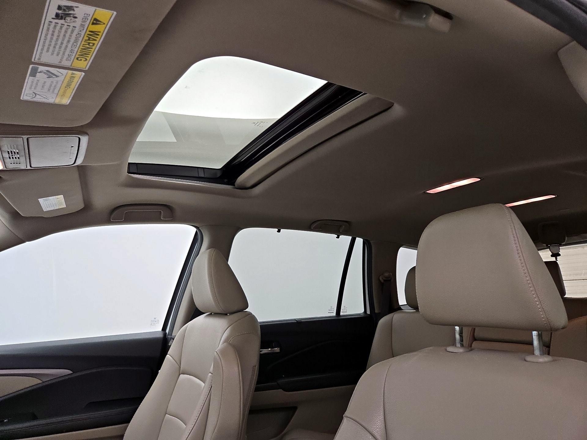 Thumbnail: 2020 Honda Pilot - 19