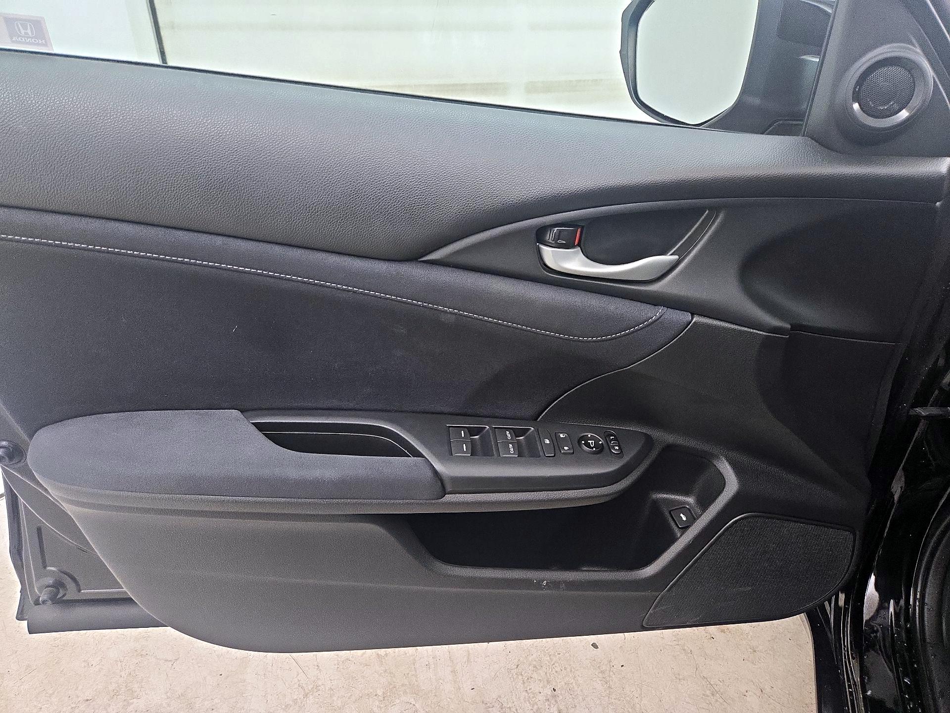 Thumbnail: 2019 Honda Insight - 12