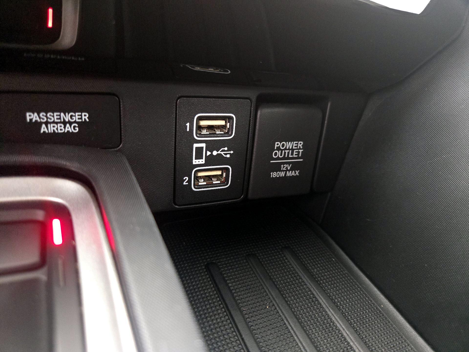 Thumbnail: 2019 Honda Insight - 18