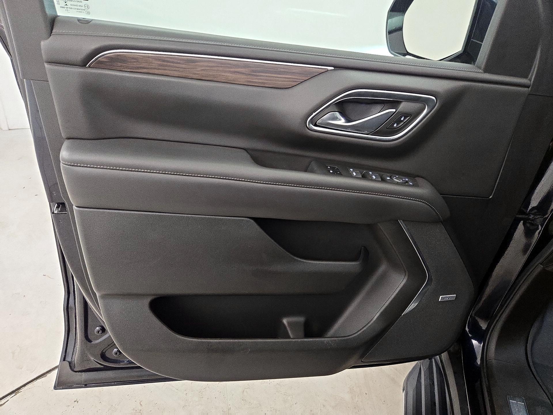 Thumbnail: 2021 Chevrolet Tahoe - 12