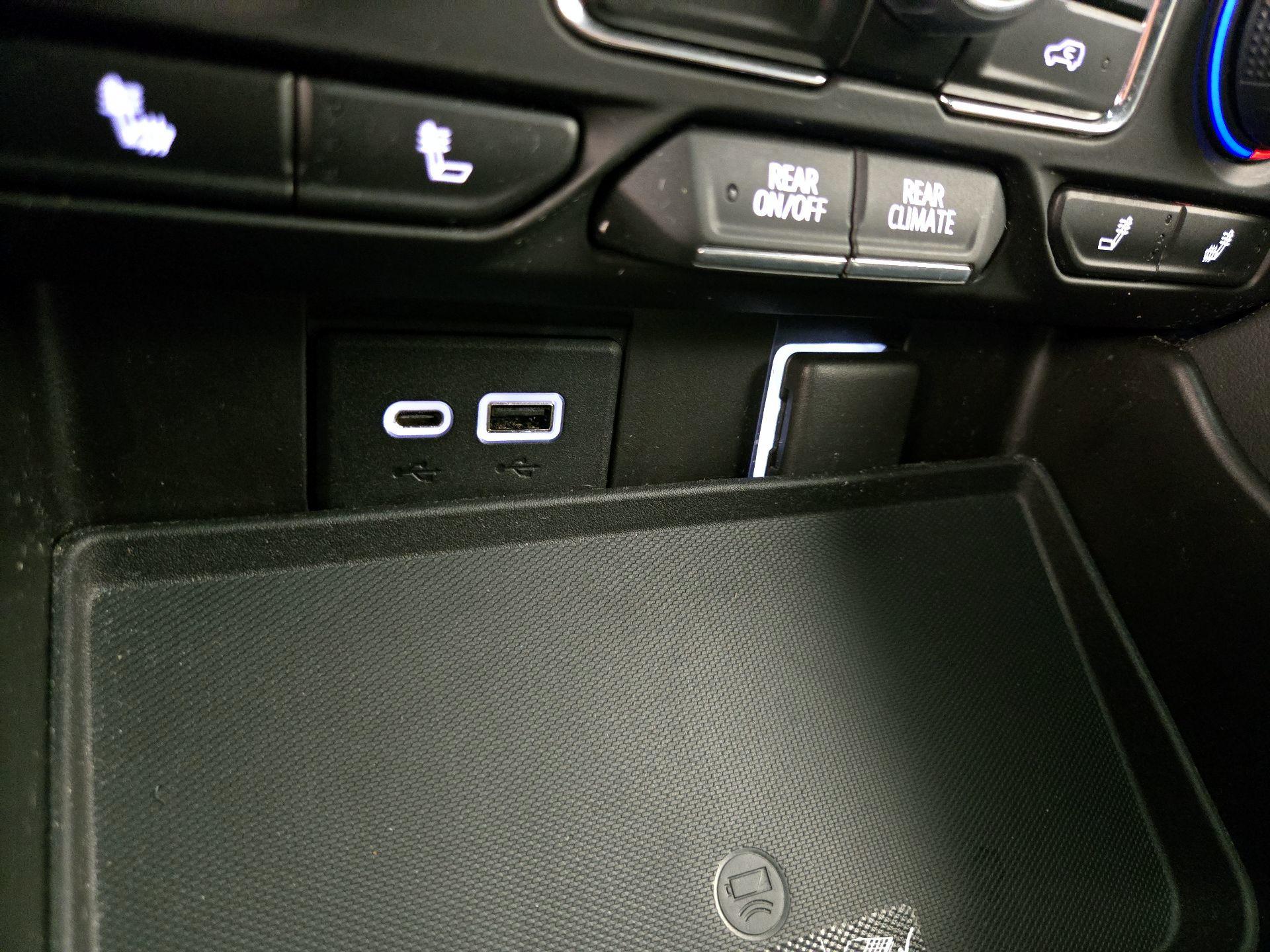 Thumbnail: 2021 Chevrolet Tahoe - 18