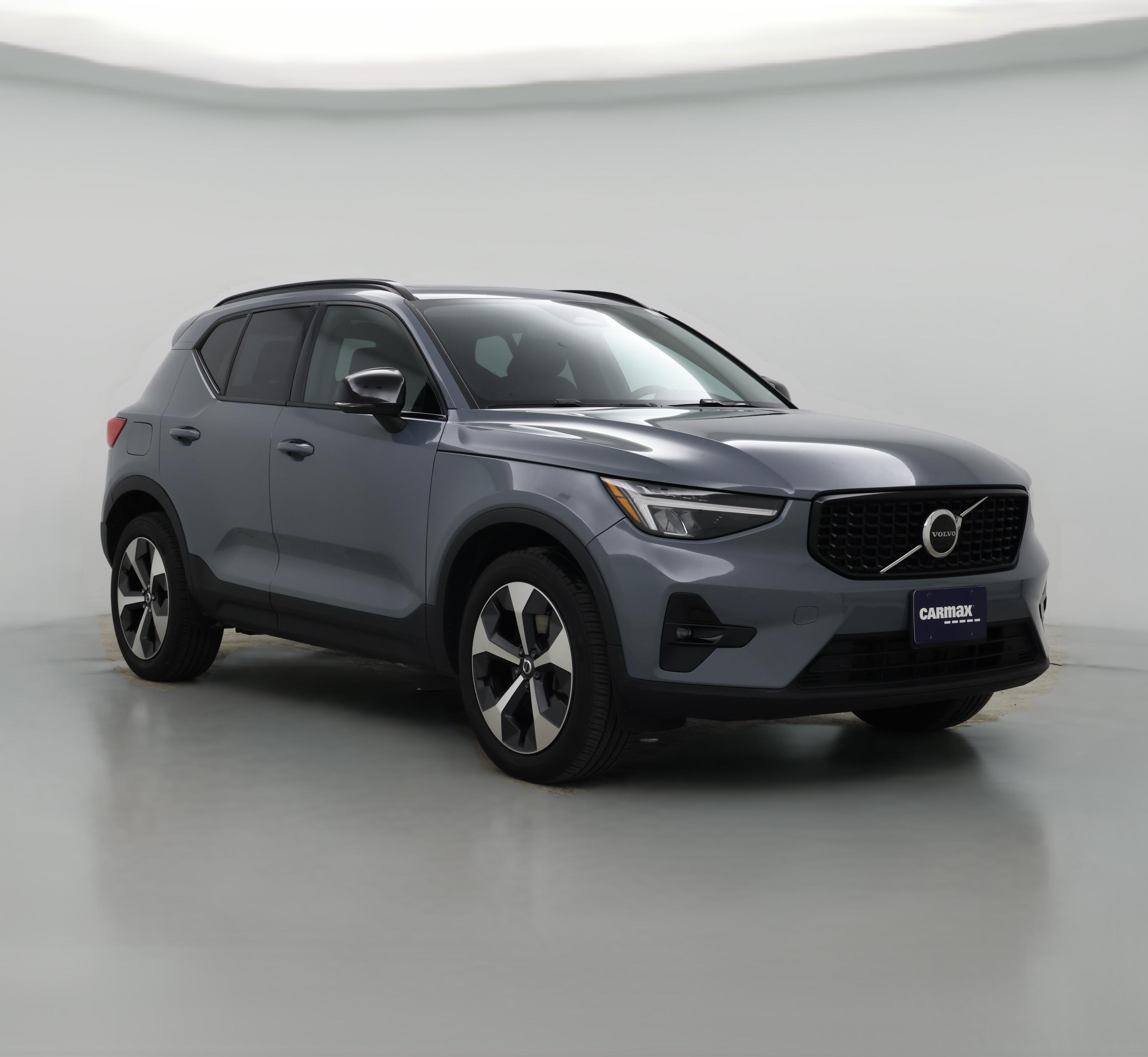Thumbnail: 2023 Volvo XC40 - 1