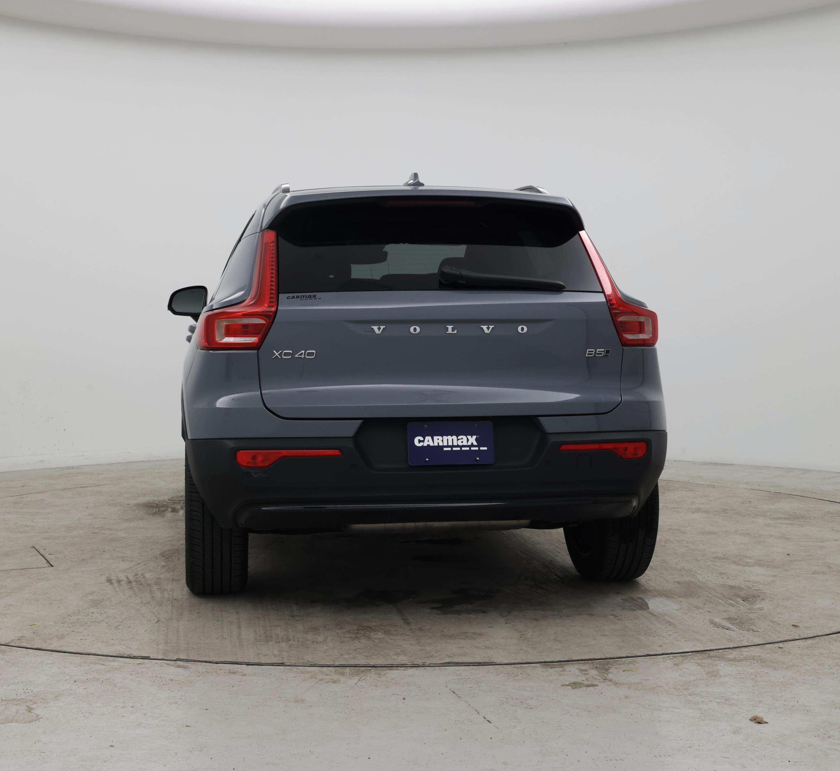 Thumbnail: 2023 Volvo XC40 - 6