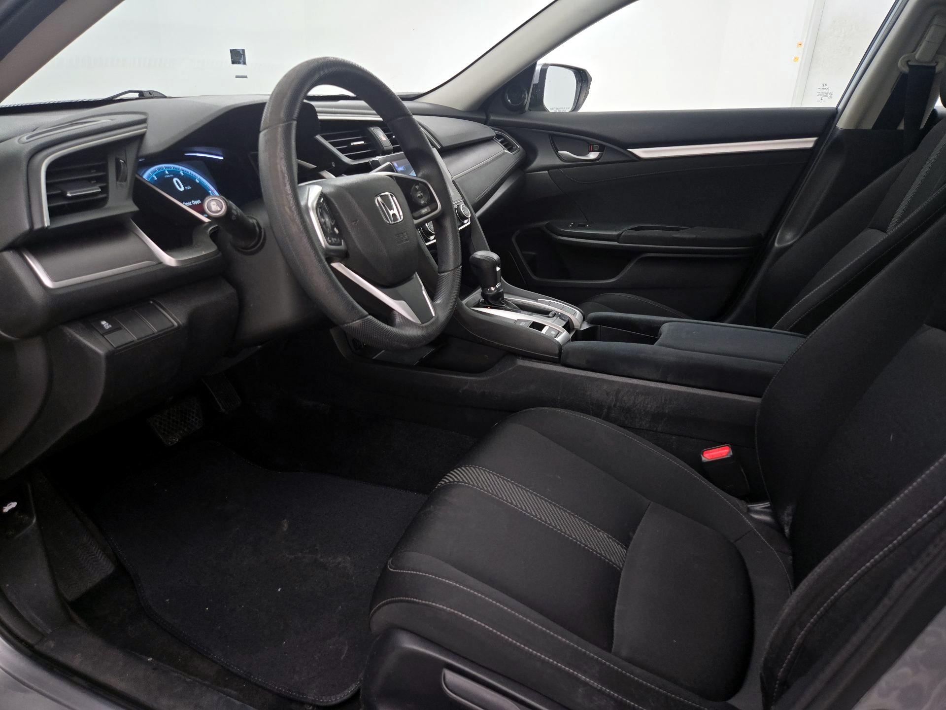 Thumbnail: 2016 Honda Civic - 11